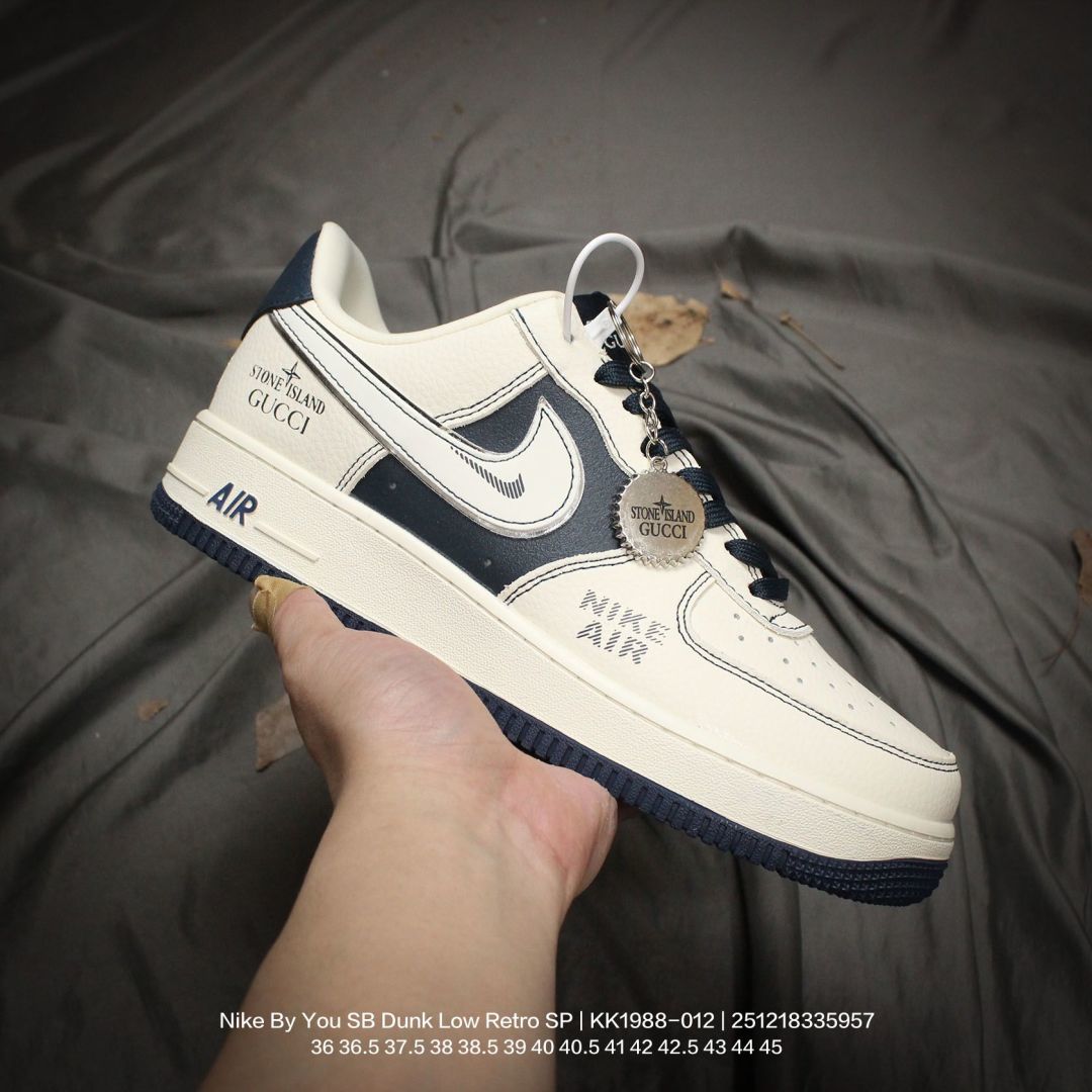 💰120
Nike/耐克 男女鞋真标半码制,全新2021版更新数据窄楦翘头版型,采用牛剖革鞋组合猪巴革鞋面材质,缜密拉帮中底布,鞋垫嵌EVA缓震物料及背胶,全新窄版翘头耐磨橡胶大底❗️创意定制联名配色,美国元祖街头潮牌-斯图西/Stussy x Nike By You SB Dunk Low Retro SP扣篮系列低帮休闲运动滑板板鞋“ KK1988-012
395
类型:男女鞋
码数:36 36.5 37.5 38 38.5 39 40 40.5 41 42 42.5 43 44 45
编码:251218335.957