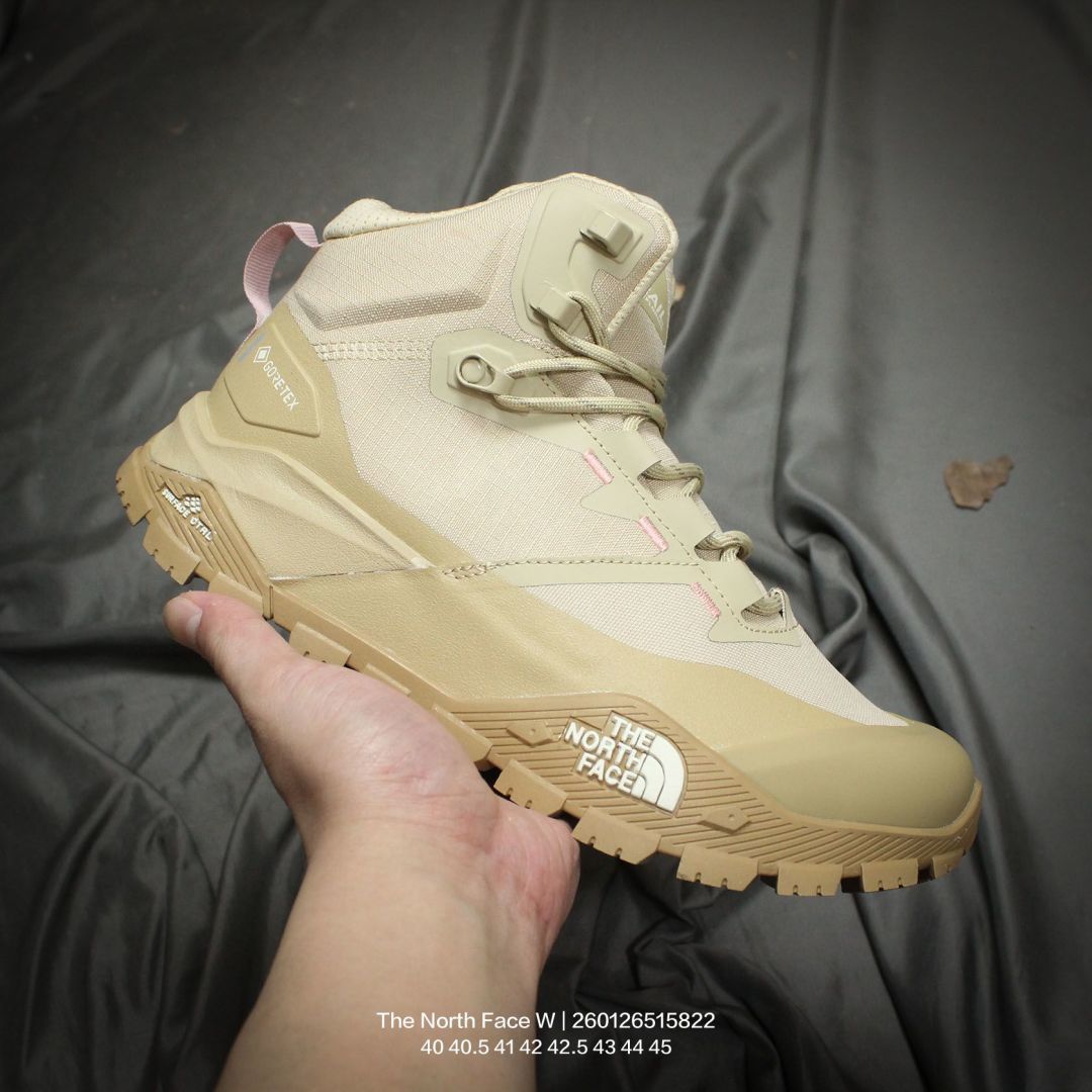 💰300
The North Face/北面/乐斯菲斯 男鞋，升级原楦原纸版开发版型，采用轻量网织物科技面料材质，中底REAM 泡沫橡胶物料，外置防滑橡胶大底❗️户外轻旅者鞋履,著名户外品牌-北面/The North Face W  系列中帮轻量厚底户外风休闲运动鞋 

类型：男鞋
码数：40 40.5 41 42 42.5 43 44 45
编码：260126515.822