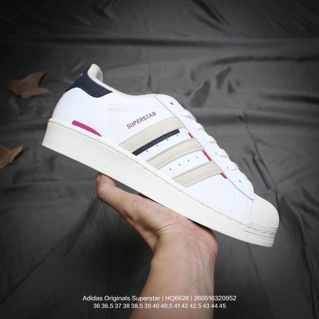 Adidas/阿迪达斯,升级原楦开发版型,采用软质粒面移膜牛剖革鞋面材质,2020改良全包围鞋垫,正确2020版鞋底模具及扇贝头盖片❗城市限定配色,阿迪达斯/三叶草Adidas Originals Superstar"New York City"经典贝壳头系列低帮百搭休闲运动板鞋“皮革白米黑玫粉黄纽约 HQ6626 欣 类型:男女鞋 编码:260516320.952