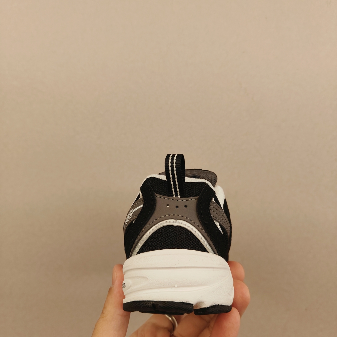 图片[5]-ＮＢ530亲子款软材质+魔术贴+防臭海波丽鞋店 尺码26-37 带来经典系列 经典的530系列！该系列传承了品牌的诸多优点，大胆创新！堪称经典系列里的经典，也是最为热门的系列！时隔一年，再次带来的童鞋，必属重磅～-选品中心