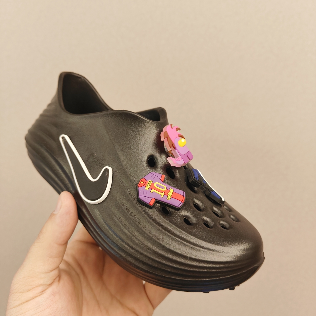 图片[6]-新款耐克 儿童。成人 可以发光带灯，夜晚走路会闪光 卡骆驰儿童洞洞鞋26-35码 （不要配件可减10元）儿童鞋陆续更新配色。。。。。 鞋子材质采用环保发泡一体成型，轻软舒适。全面贴合脚掌，拱桥足弓，回弹厚底～👍-选品中心