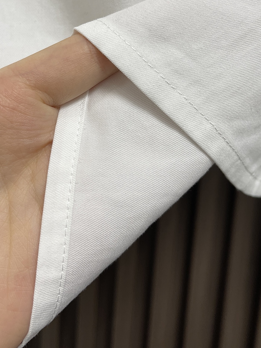 Dior and Hylton Nel White Cotton Twill Zip Shirt - Modern Casual Style 4 cmp i1741106208650 8661 0 6