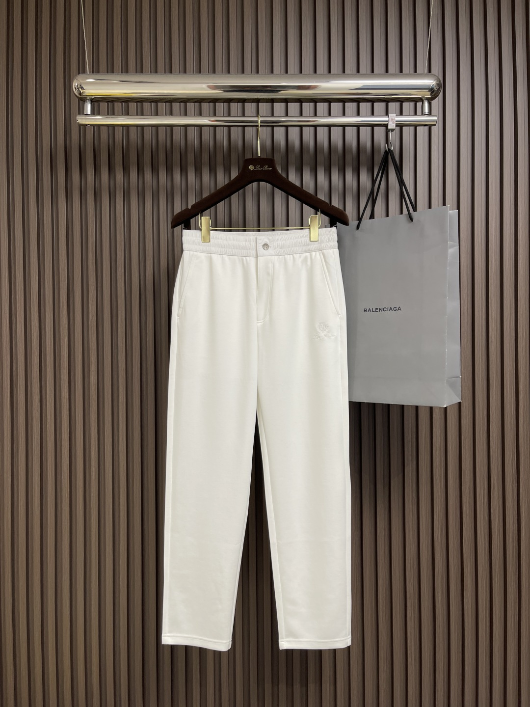 NO:130376,LP Loropiana ss early spring new casual pants, customized original fabric, high-quality custom hardware accessories, special touch, super texture, comfortable, soft and breathable, casual and loose style, the first choice for essential items. Size M-3XL,,loro pigana,loro pigana,alexander wang19860909LP Loropiana ss早春新款休闲裤,定制原版面料 高品质定制五金配件 皮肤特别手感、超级质感舒适柔软透气 休闲宽松版型 必备单品首选.尺码M-3XL,,loro piana,loro piana,alexander wang,Men's clothing