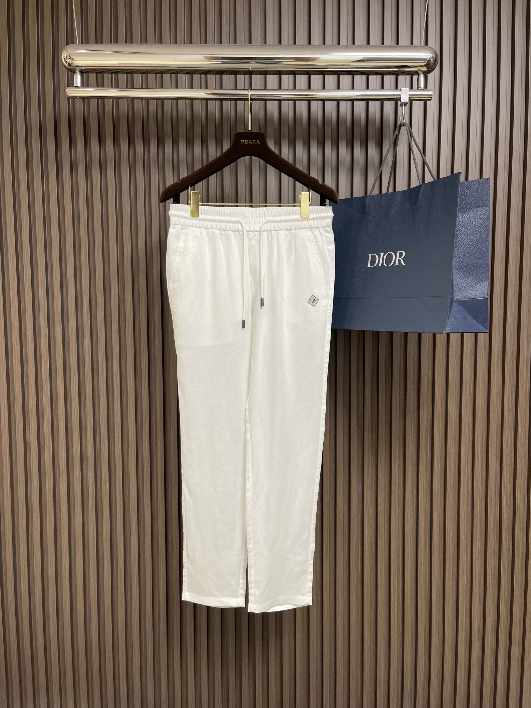 NO:139056,LP Loropiana 2025ss early spring new casual pants, customized original fabric, high-quality custom hardware accessories, special touch, super texture, comfortable, soft and breathable, casual and loose style, the first choice for essential items. Size S-XXL,,loro pigana,loro pigana,alexander wang19860909LP Loropiana 2025ss早春新款休闲裤,定制原版面料 高品质定制五金配件 皮肤特别手感、超级质感舒适柔软透气 休闲宽松版型 必备单品首选.尺码S-XXL,,loro piana,loro piana,alexander wang,Men's clothing