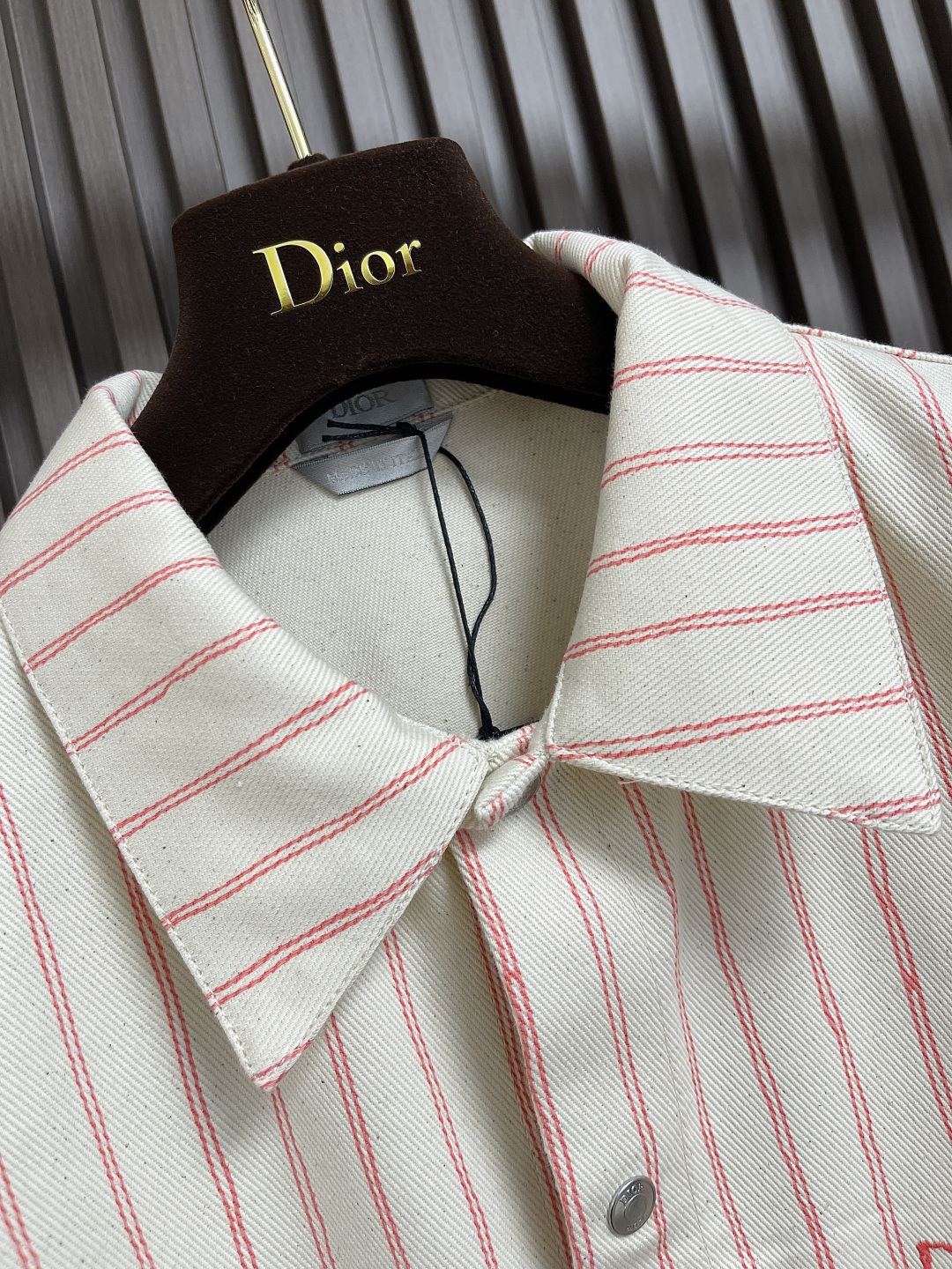 🛒🛒Dior and hylton nel 白色棉质牛仔布牛仔外套，这款工装展示来自dior and h