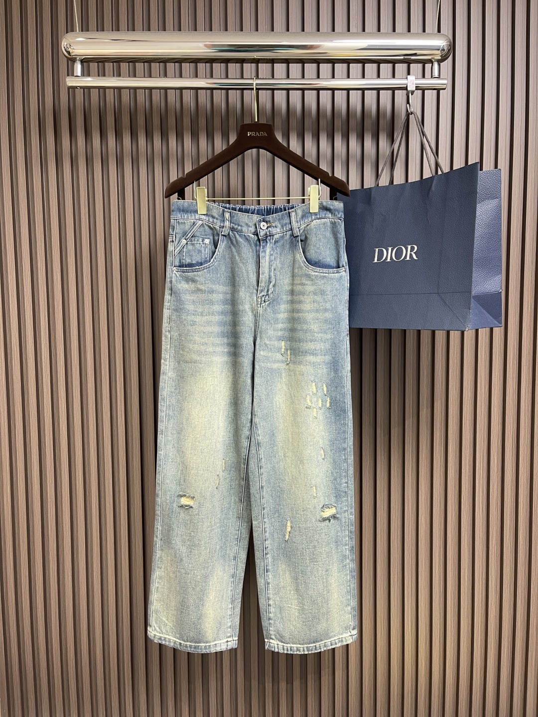 🛒🛒BV 高盎司做旧洗水破坏蓝色牛仔裤,高阶玩家玩品味的买手必入!!高盎司洗水破坏裤 面料市面绝无现货