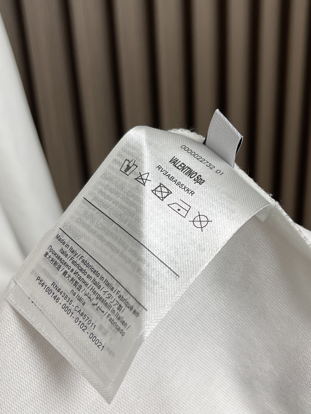 🛒🛒valentino 华伦天奴2025SS早春新款短袖圆领T恤，380高克重圆领设计经典简约，短袖剪裁