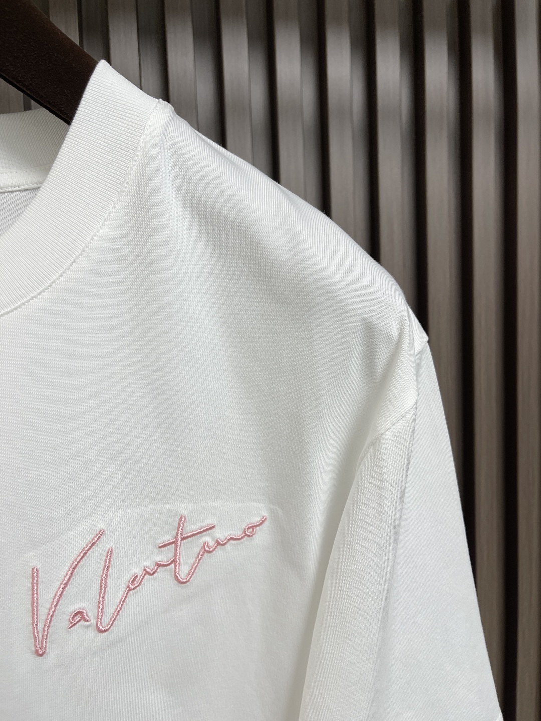 🛒🛒valentino 华伦天奴2025SS早春新款短袖圆领T恤，380高克重圆领设计经典简约，短袖剪裁