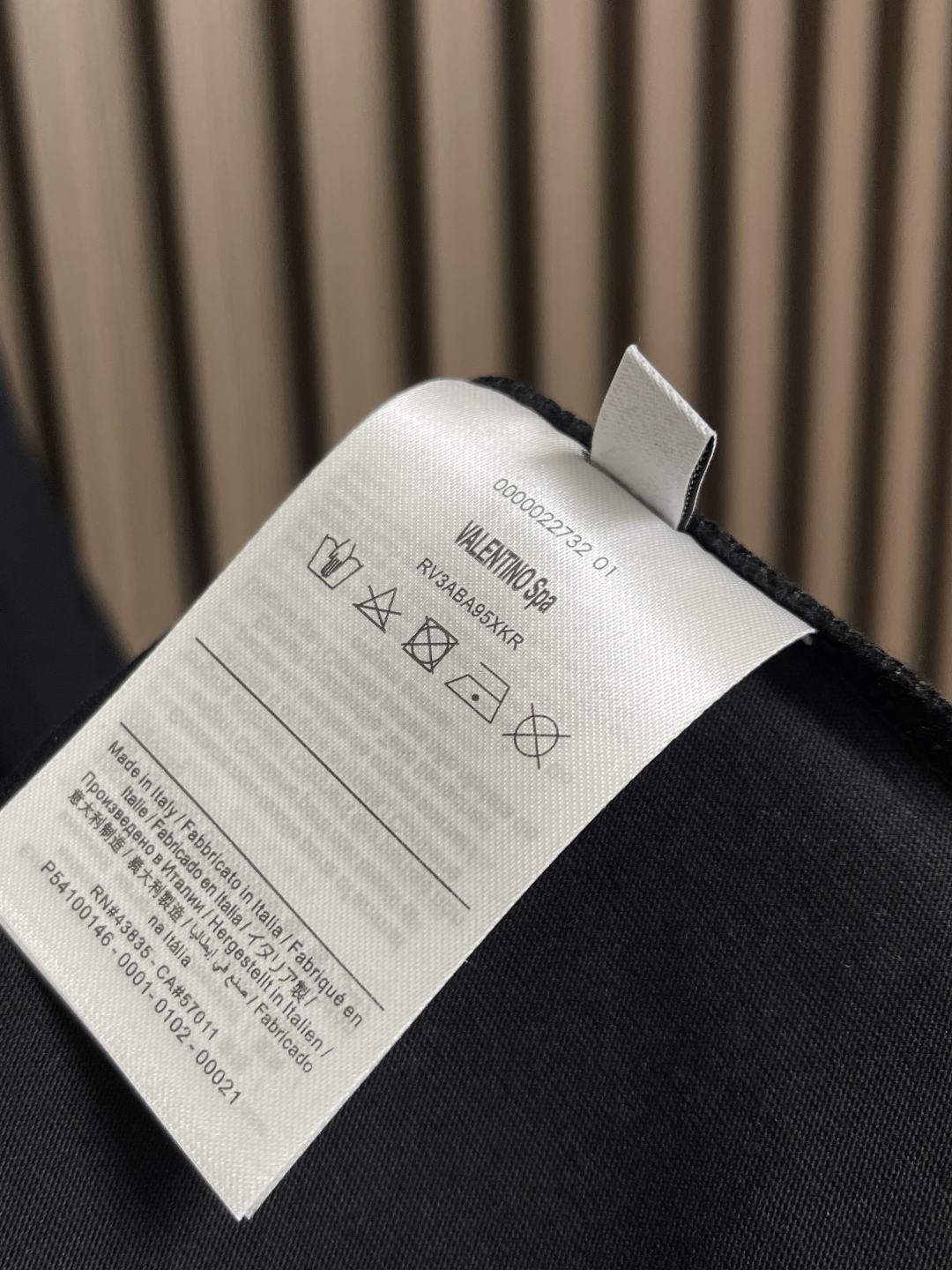 🛒🛒valentino 华伦天奴2025SS早春新款短袖圆领T恤，380高克重圆领设计经典简约，短袖剪裁