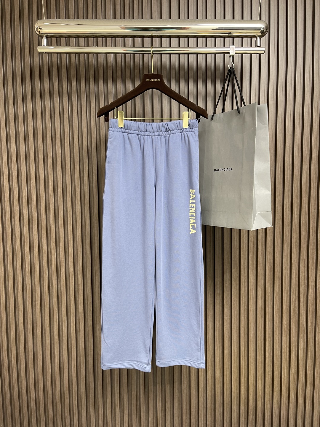 🛒🛒Balenciaga 2025SS早春新款直筒休闲卫裤，简约时尚新款定制面料，身穿手感舒适 低调不失