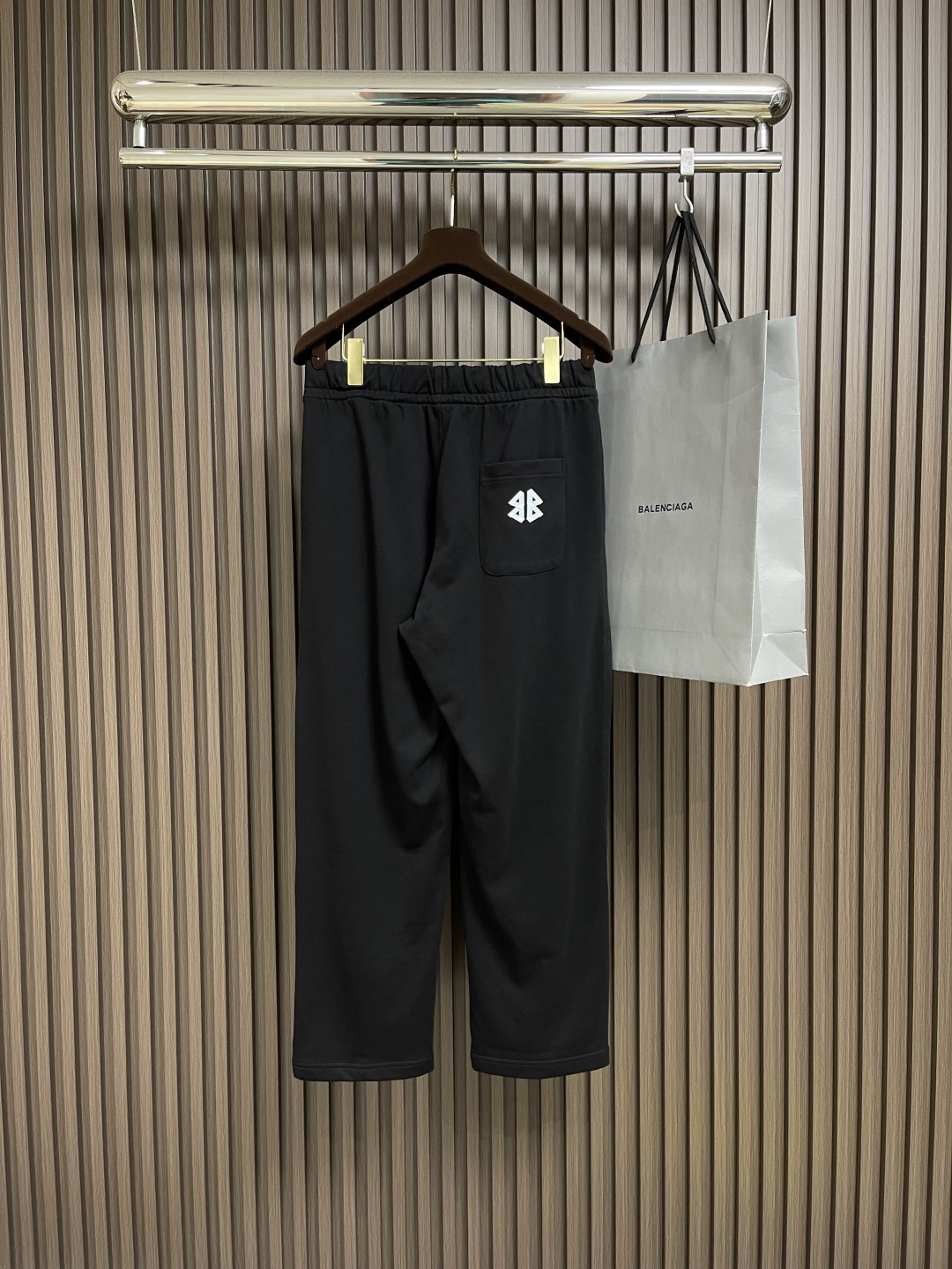🛒🛒Balenciaga 2025SS早春新款直筒休闲卫裤，简约时尚新款定制面料，身穿手感舒适 低调不失