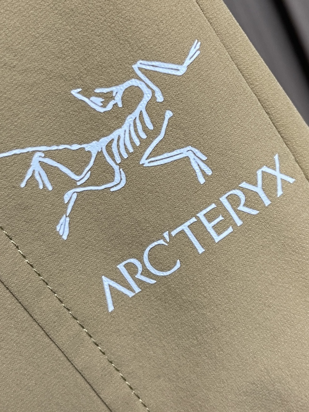 🛒🛒Arcteryx 始祖鸟拼接束腿机能裤，户外之于始祖鸟就不需多讲了，霸主级！24HOURS概念，全天