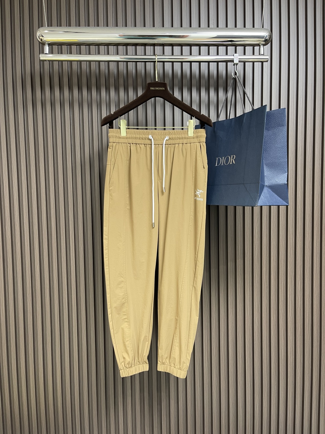 🛒🛒Arcteryx 始祖鸟拼接束腿机能裤，户外之于始祖鸟就不需多讲了，霸主级！24HOURS概念，全天