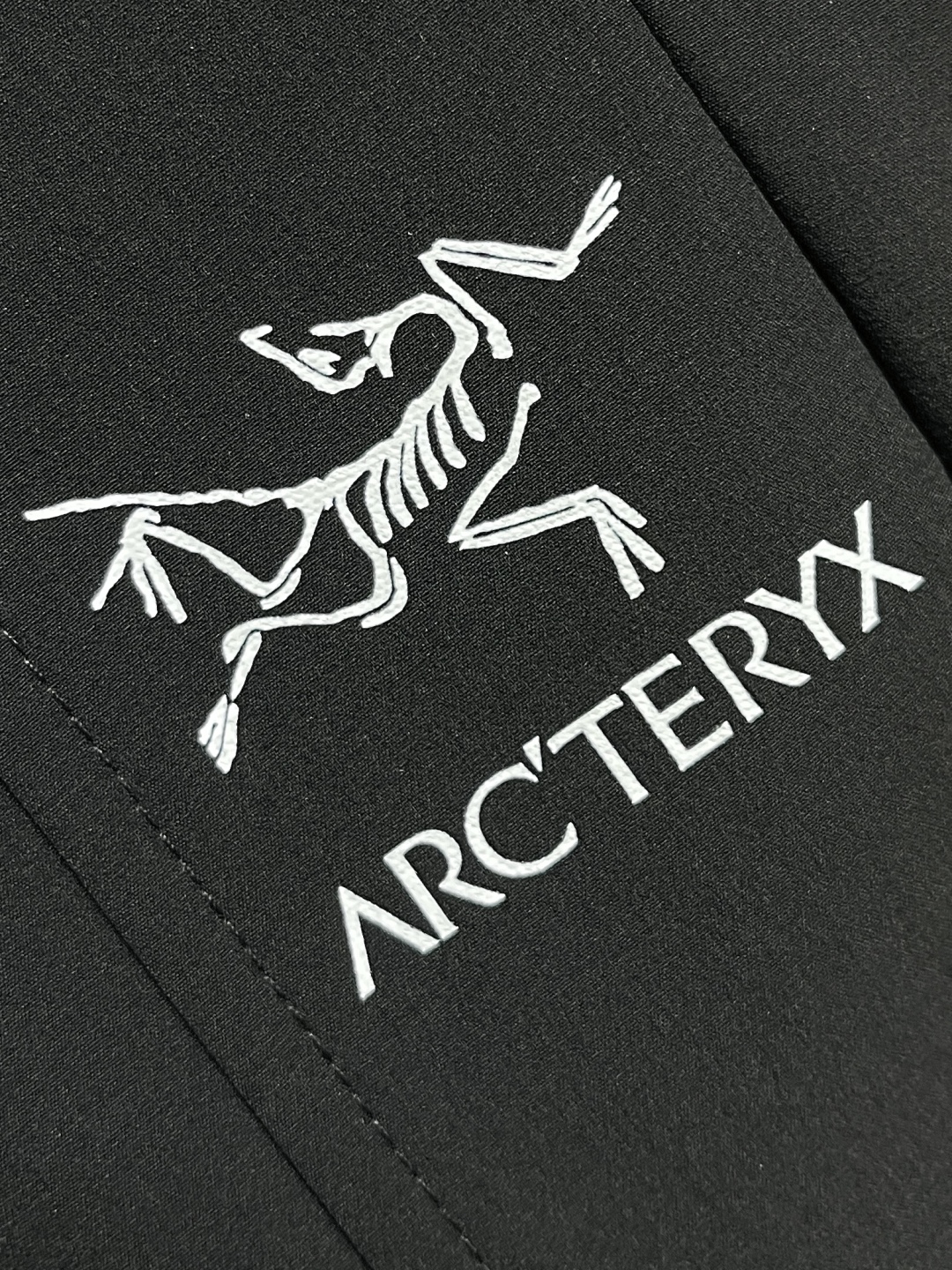 🛒🛒Arcteryx 始祖鸟拼接束腿机能裤，户外之于始祖鸟就不需多讲了，霸主级！24HOURS概念，全天