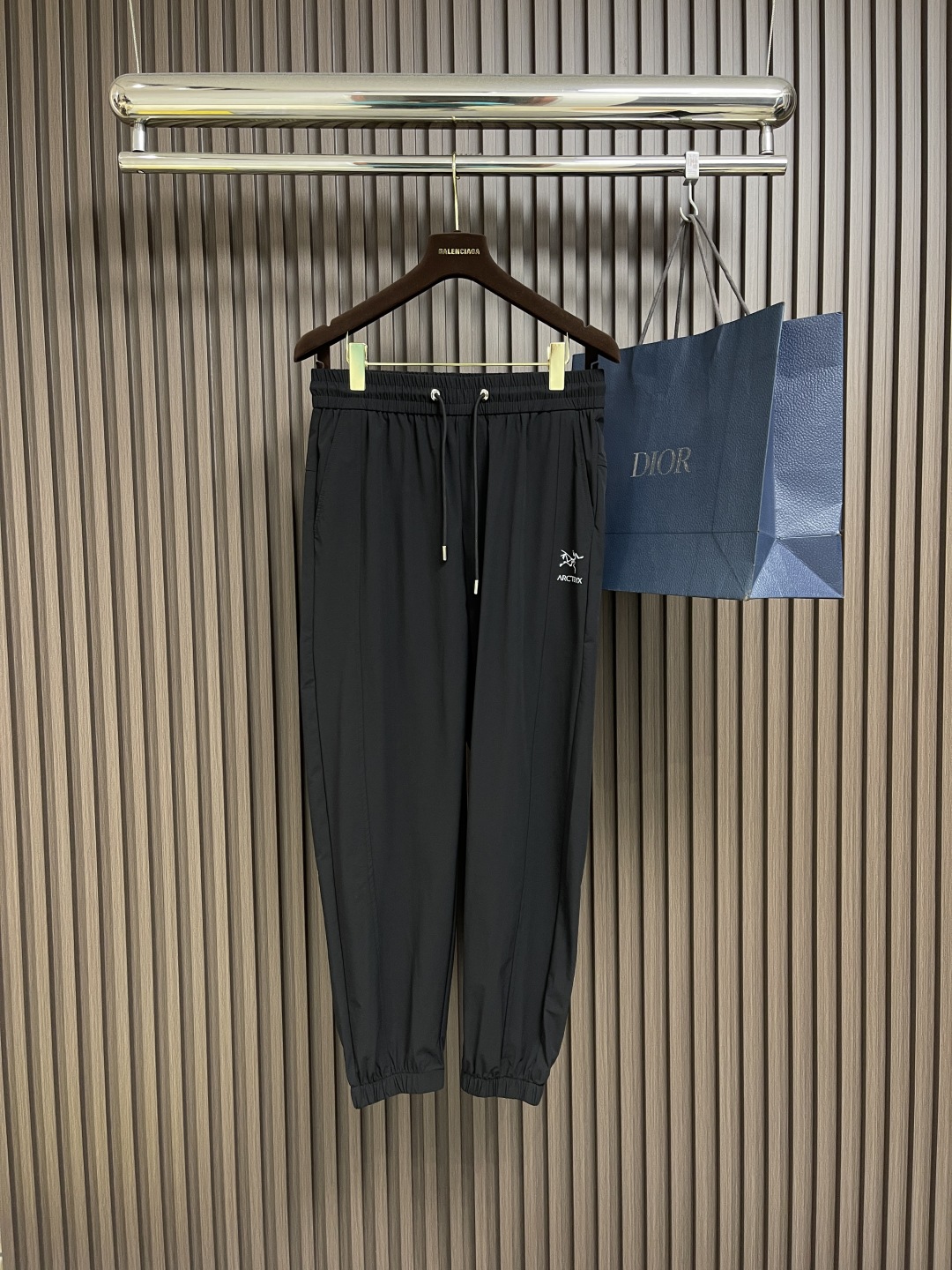 🛒🛒Arcteryx 始祖鸟拼接束腿机能裤，户外之于始祖鸟就不需多讲了，霸主级！24HOURS概念，全天