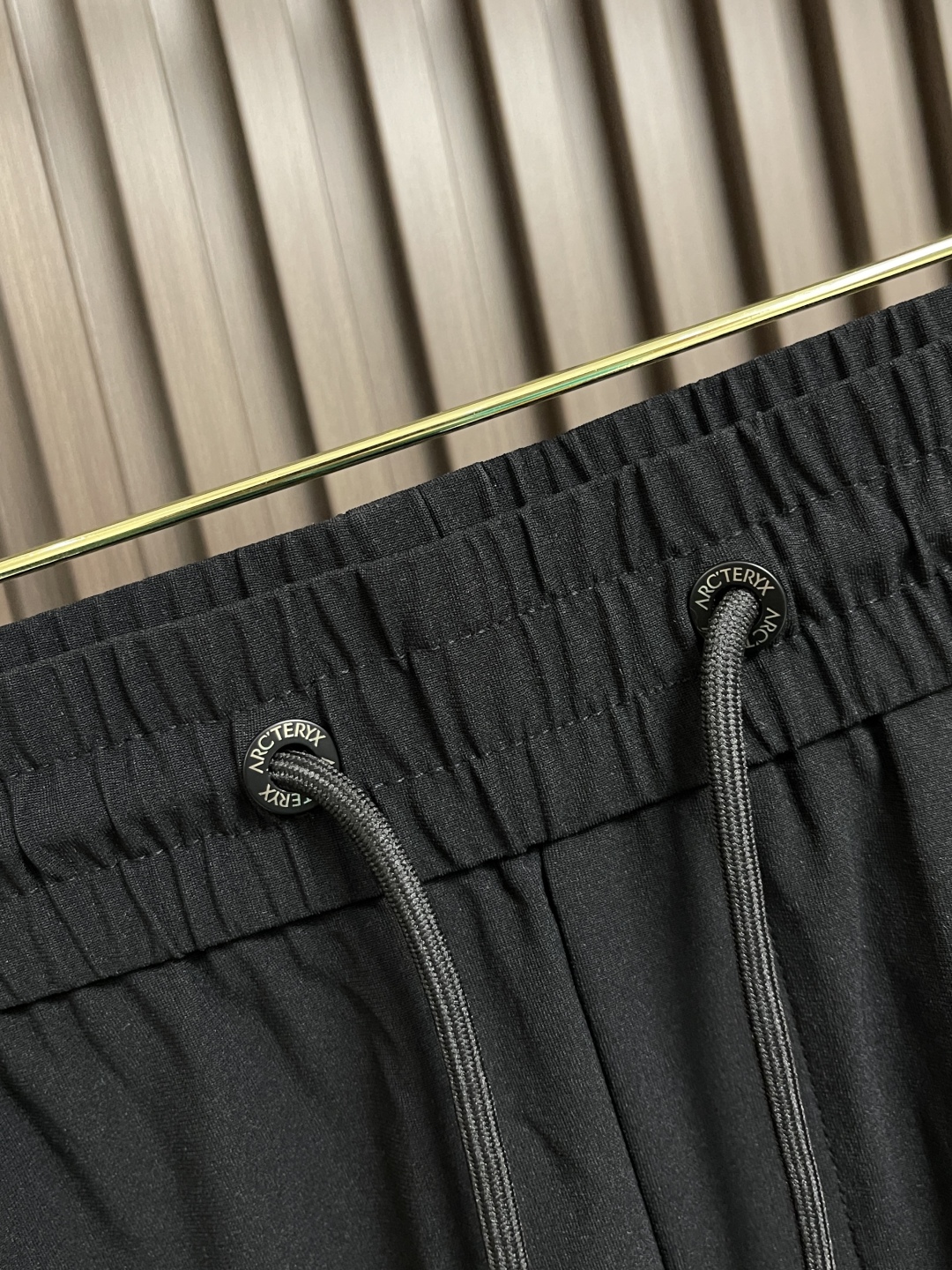 🛒🛒arcteryx 始祖鸟 2025ss早春新款休闲运动风格休闲裤，户外品牌可能大家第一想到的就是给人