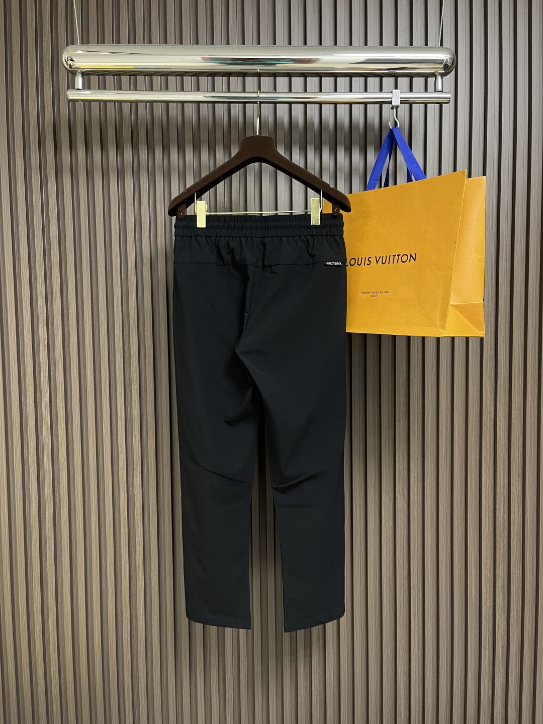 🛒🛒arcteryx 始祖鸟 2025ss早春新款休闲运动风格休闲裤，户外品牌可能大家第一想到的就是给人