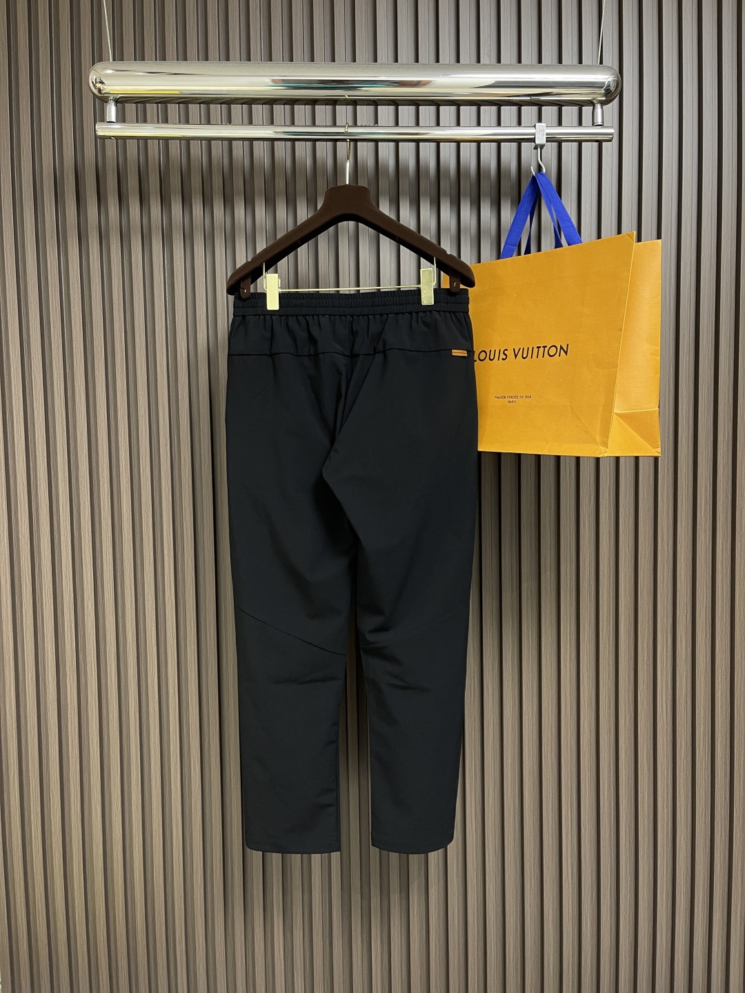 🛒🛒Ermenegildo Zegna 杰尼亚早春新品休闲裤，休闲裤作为随时随地男人都能穿搭的时尚单品，