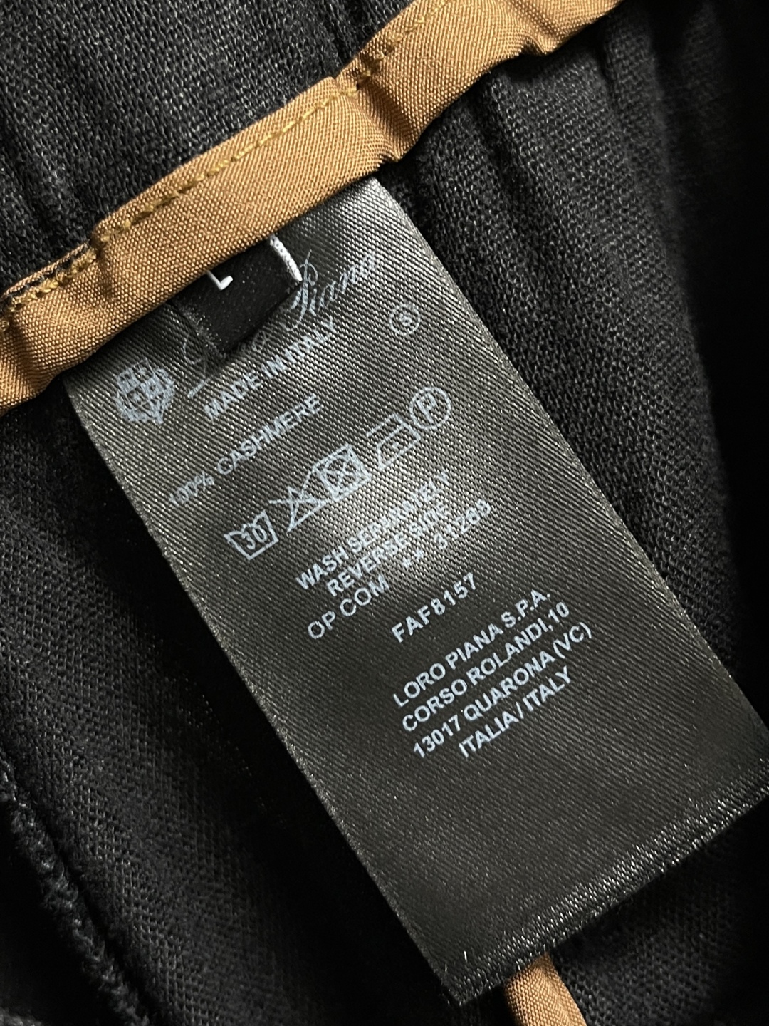 🛒🛒loroPiana lp。男士亚麻天丝休闲裤，休闲裤作为随时随地男人都能穿搭的时尚单品，简洁的设计配