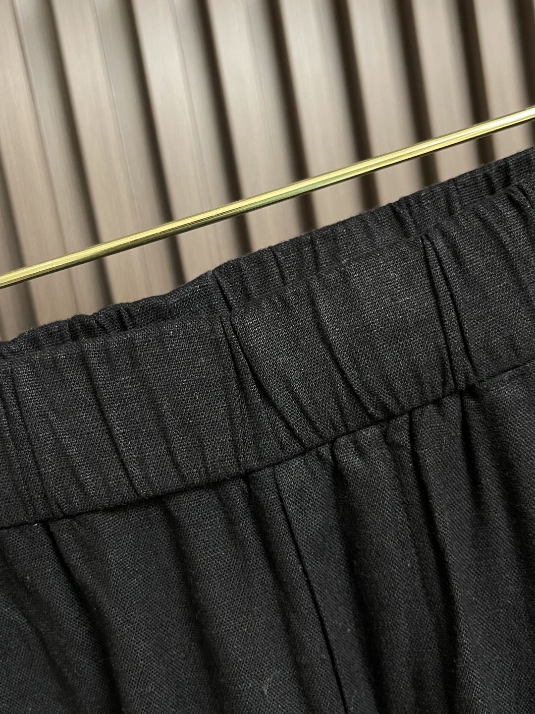 🛒🛒loroPiana lp。男士亚麻天丝休闲裤，休闲裤作为随时随地男人都能穿搭的时尚单品，简洁的设计配