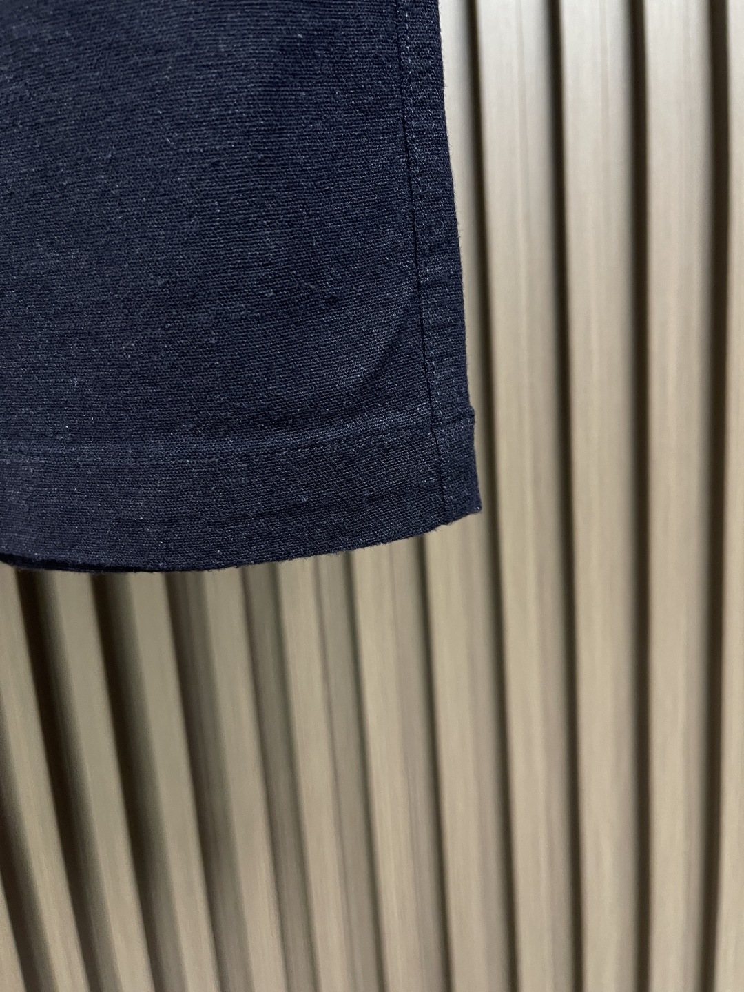 🛒🛒loro Piana 2025SS早春新款休闲短裤！定制棉麻面料透气舒适度高，细节无可挑剔，品牌元素