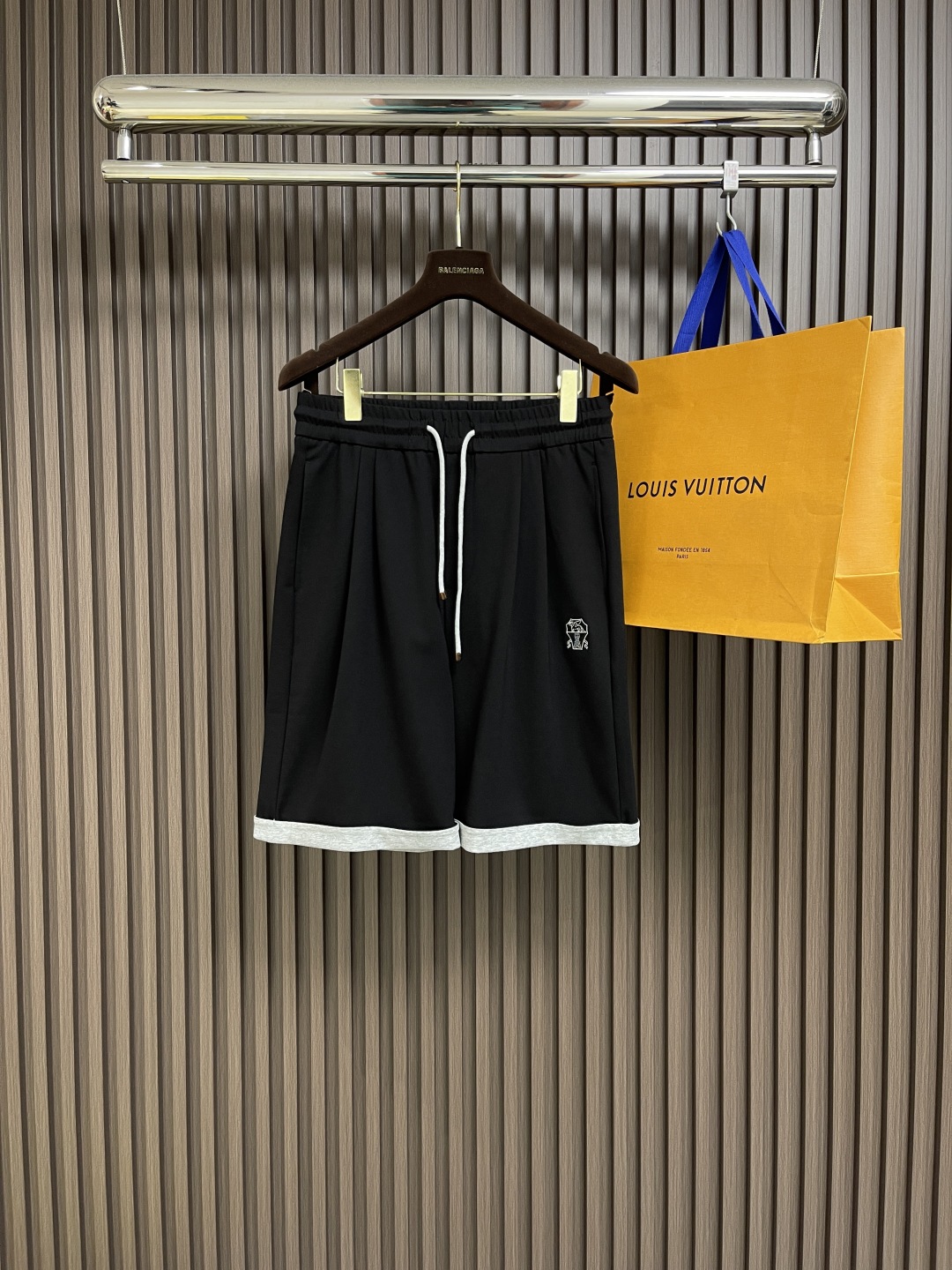 🛒🛒BC 休闲运动休闲 五分短裤，版裁剪增添独一无二的奢品风采．打造时尚随性的搭配风格，客供面料清肤透爽