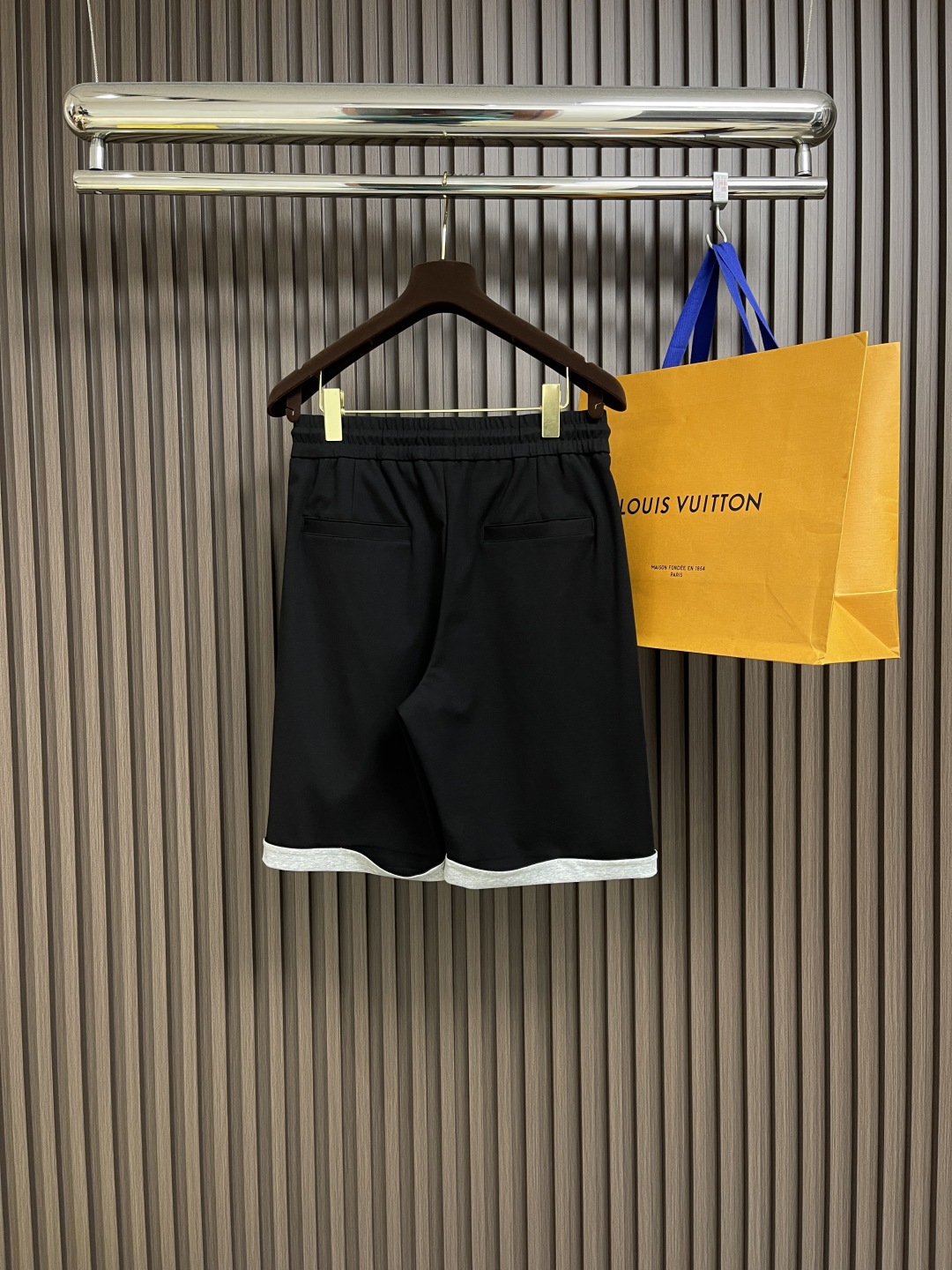 🛒🛒BC 休闲运动休闲 五分短裤，版裁剪增添独一无二的奢品风采．打造时尚随性的搭配风格，客供面料清肤透爽