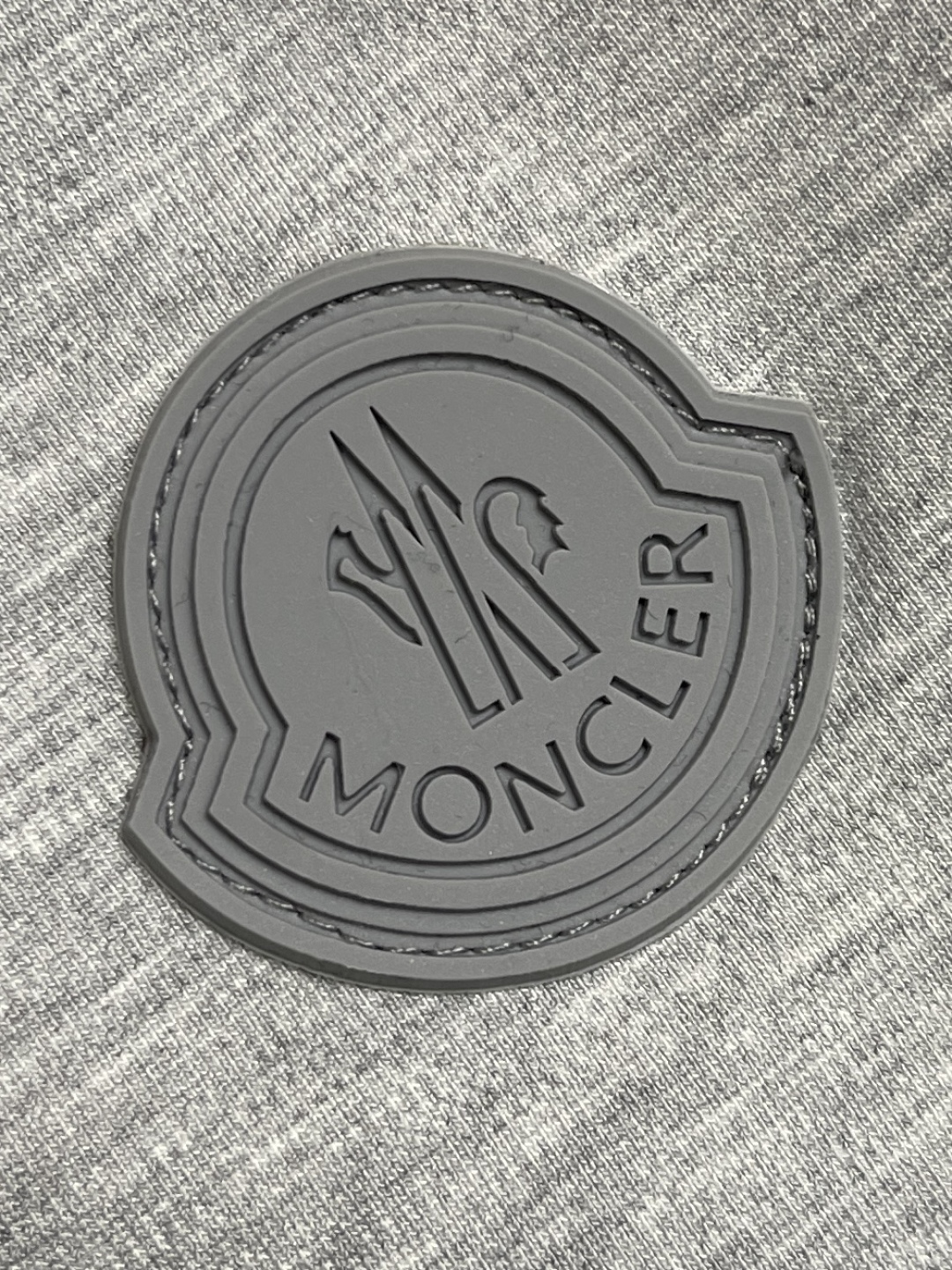 🛒🛒moncler 2025ss 夏季男士休闲五分短裤，抽绳松紧腰带，简约织带设计．定制舒适透气纯棉毛线