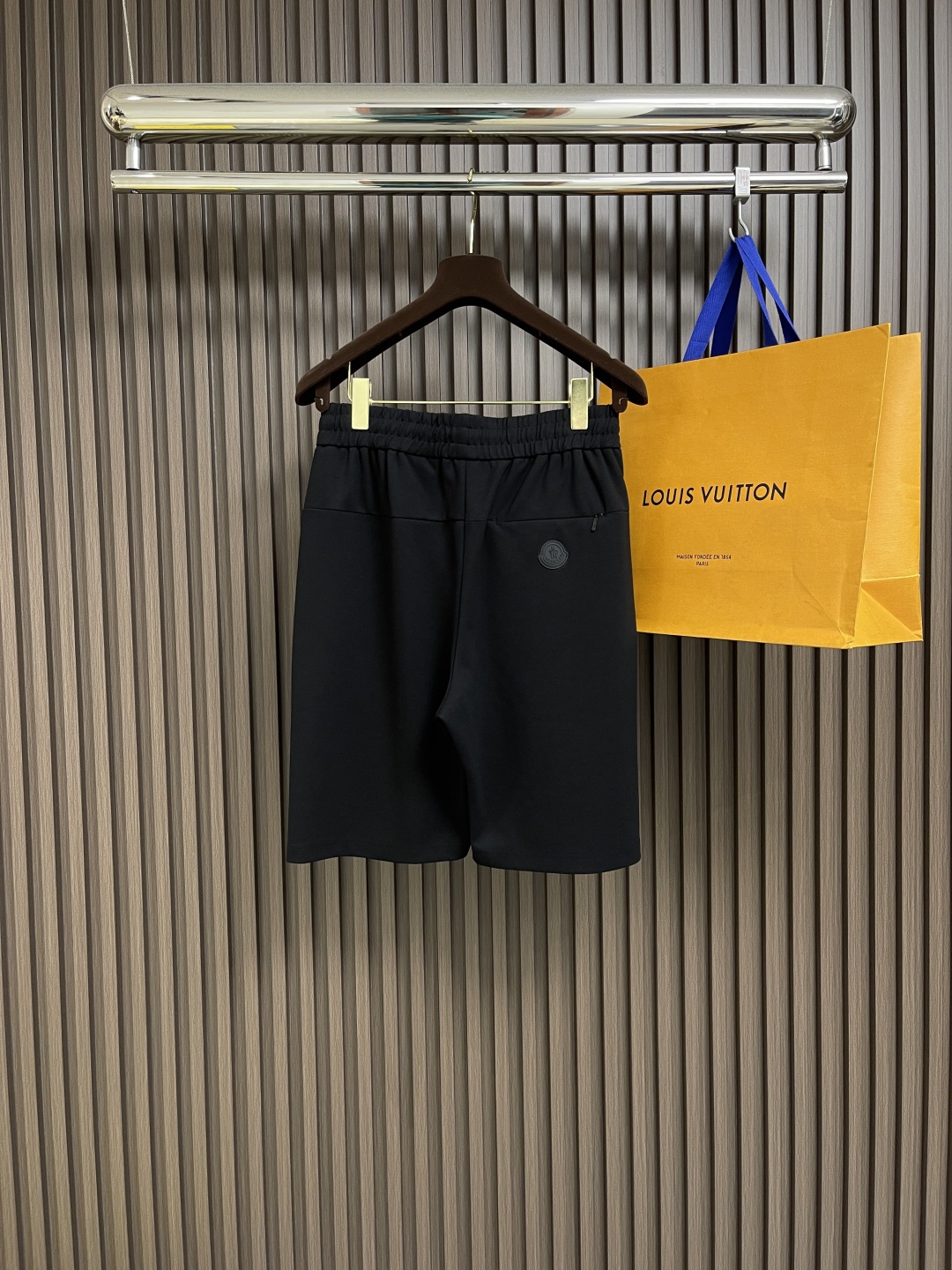 🛒🛒moncler 2025ss 夏季男士休闲五分短裤，抽绳松紧腰带，简约织带设计．定制舒适透气纯棉毛线