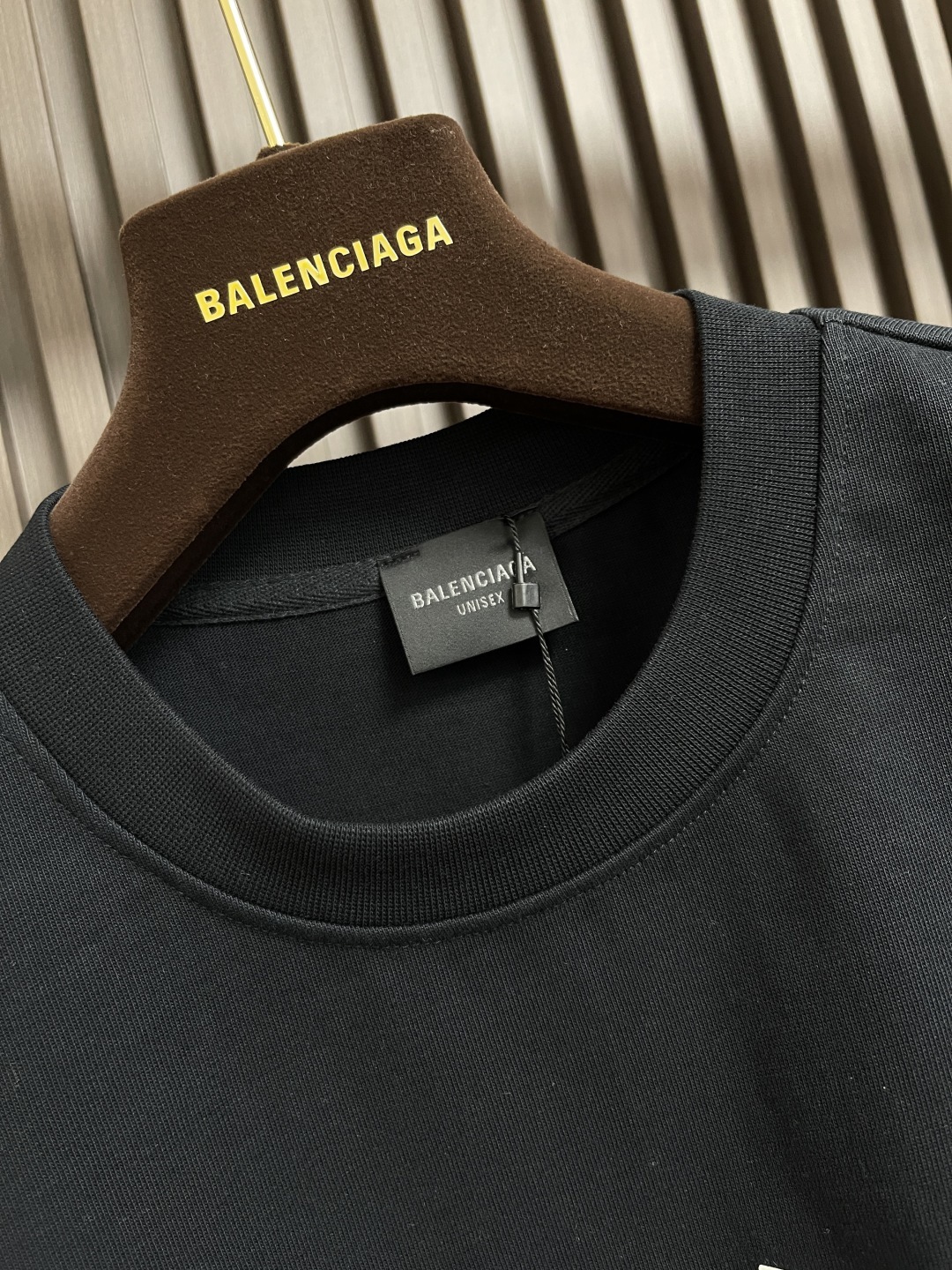 🛒🛒balenciaga x 安德玛 2025fw联名安德玛印花短袖T恤,面料采用230克精梳纯棉平纹布