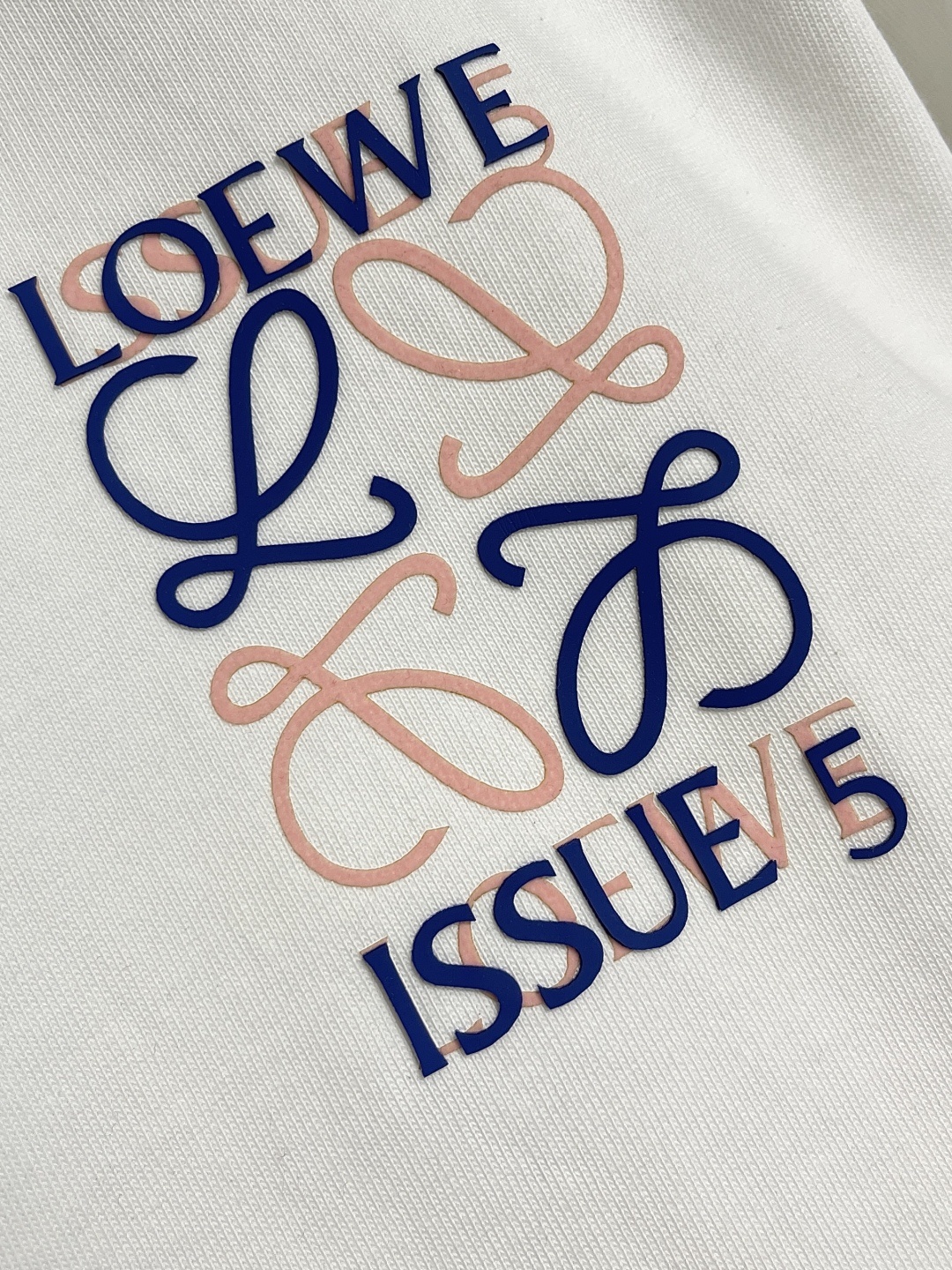 🛒🛒loewe 徽标撞色胶印logo短袖T恤,简约清新风格,彰显出高品格的气质,采用260g精梳棉面料,