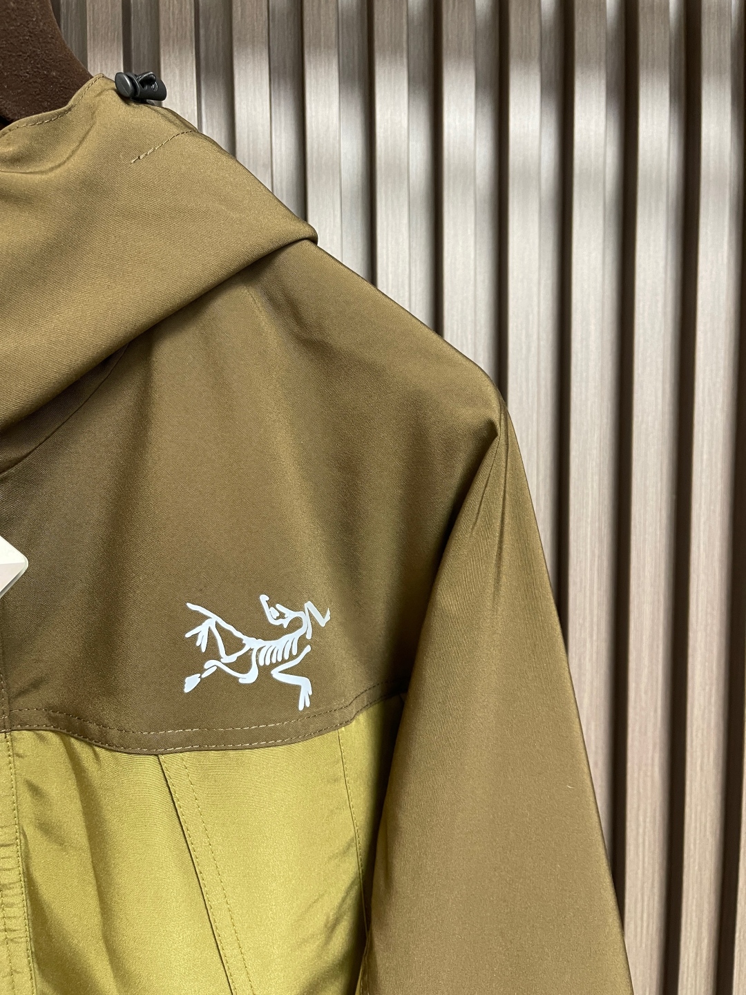 🛒🛒arcteryx 始祖鸟 beta lightweight 拼接连帽 户外远足 防水防风轻量 冲锋衣