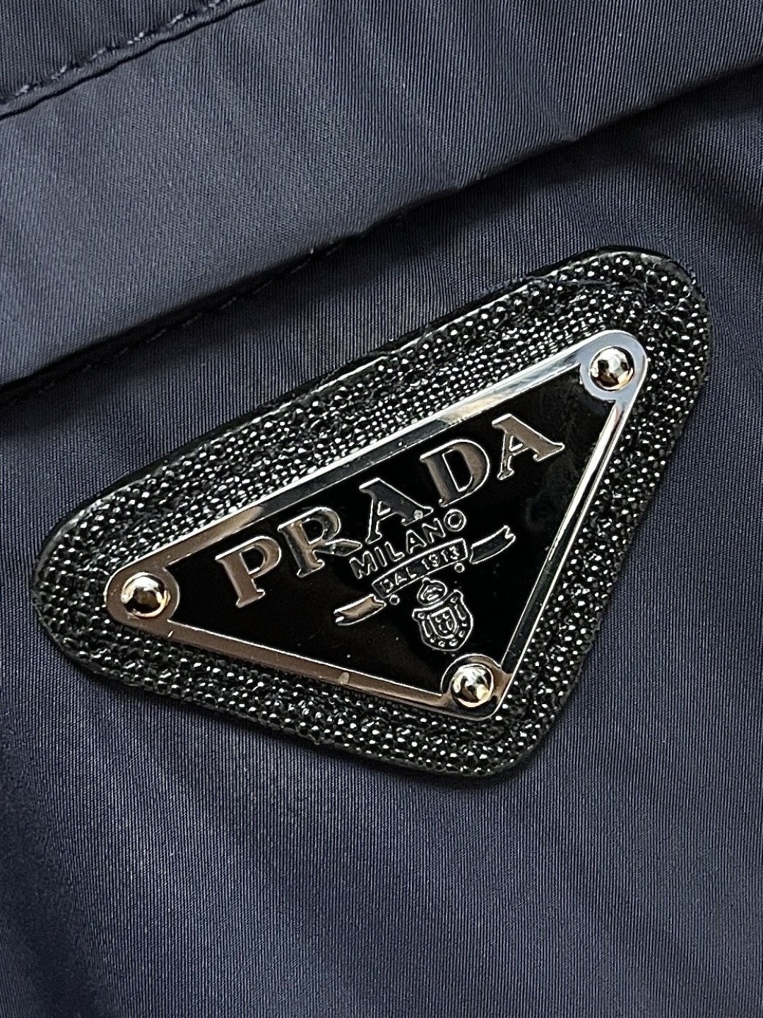 🛒🛒Prada 2025ss春夏休闲连帽夹克，时尚休闲拉链夹克，此款夹克外套选用了P家专业定制的轻薄科技