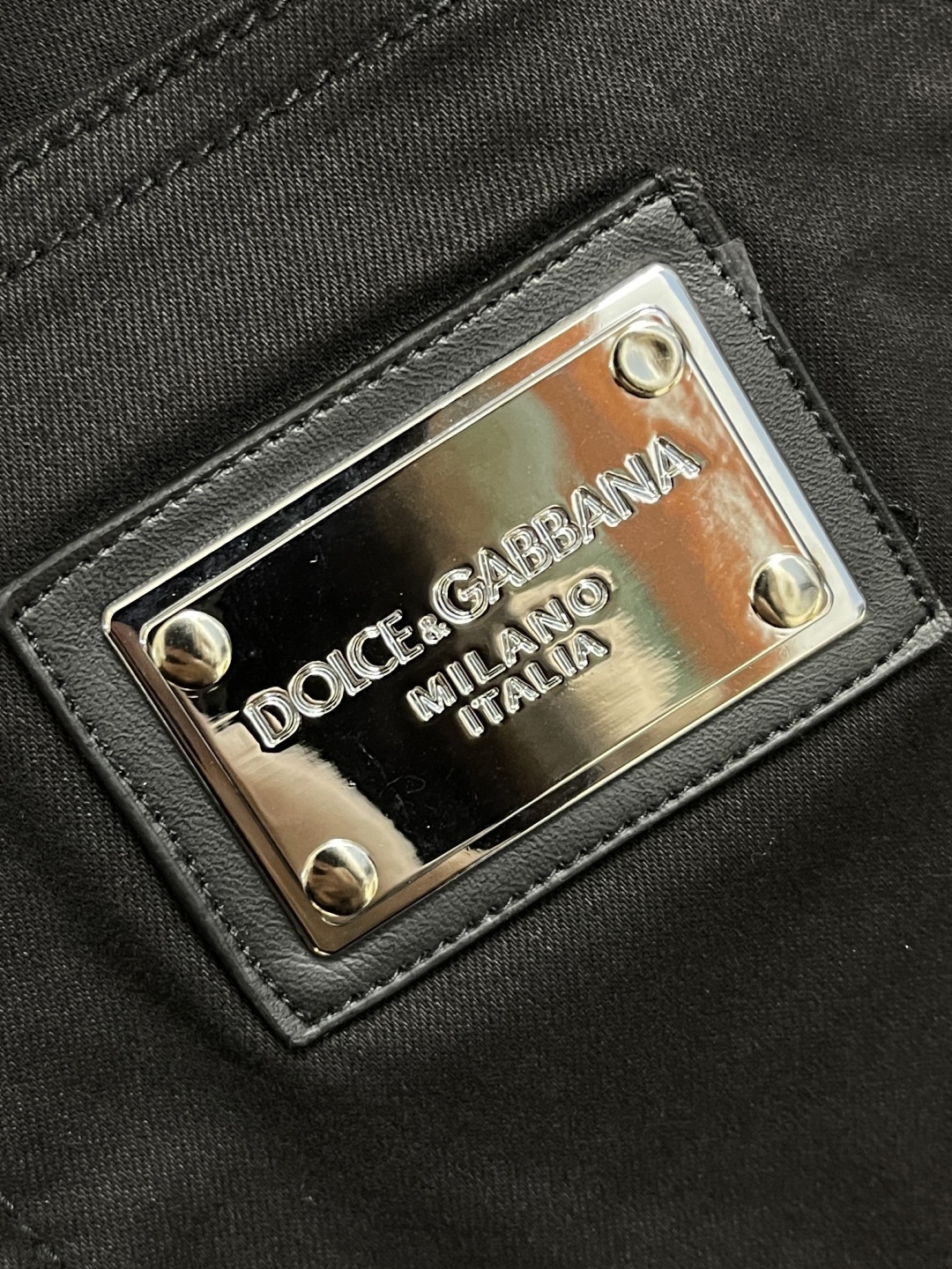 🛒🛒Dolce Gabbana 2025ss新款休闲裤，弹力棉质面料超舒适，立体裁剪修身裤型，小直筒修身