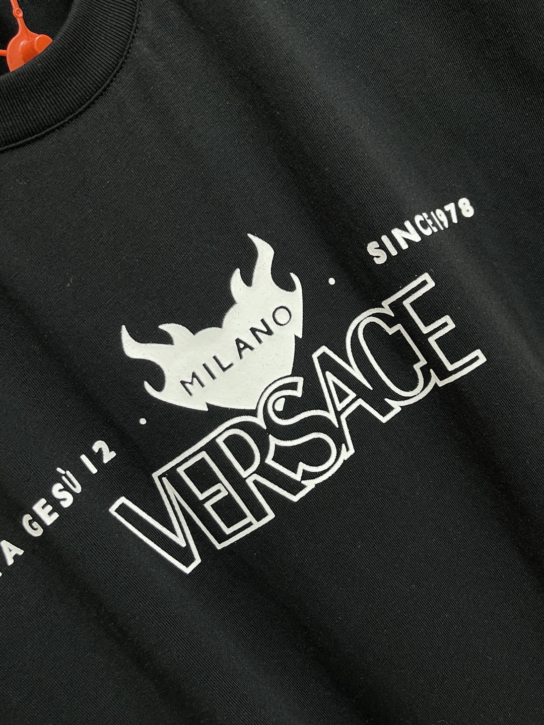 🛒🛒Versace 2025ss早春logo印花短袖T恤，柜台橱窗展示款。优质好面料 柔软触感 看似简单