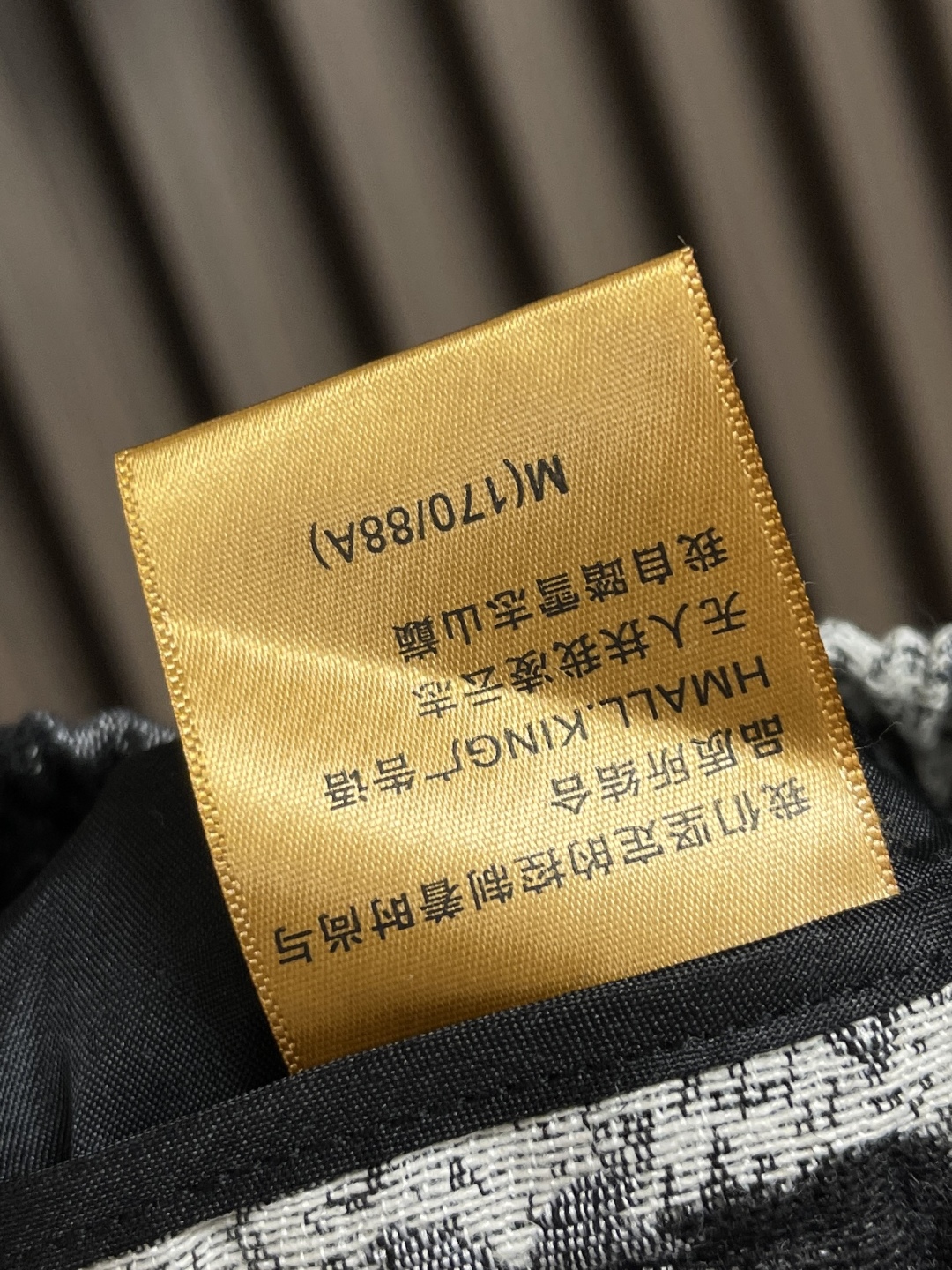 🛒🛒LV 2025ss扎染挂毯图案夏威夷牛仔短裤，男女日常通勤穿搭必备单品，98％棉 2％弹力纤维牛仔面