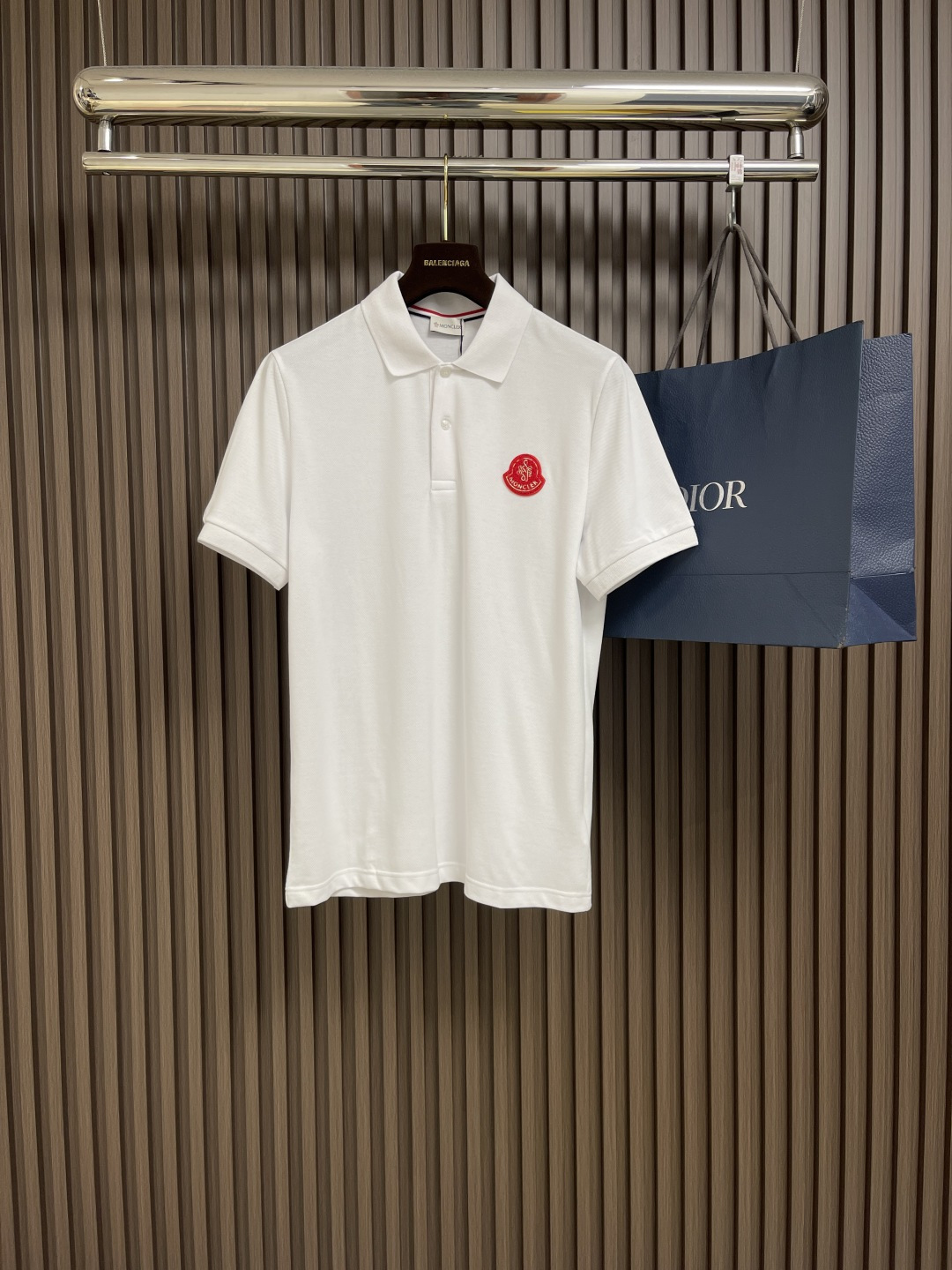 NO:149507,Moncler 2025ss Early Spring Series logo short-sleeved POLO!  Brand new imported beaded double mercerized fabric, comfortable and breathable, three-dimensional cutting and excellent upper body effect, a must-have item for men. Size S-XL. Size bust 104cm shoulder width 44cm long 69cm M size bust 108cm shoulder width 45cm long 70cm L size bust 112cm shoulder width 46cm long 71cm XL size bust 116cm shoulder width 47cm long 72cm, christian louboutin, T-shirt, alexander wang19860909Moncler 2025ss 早春系列logo仔章短袖POLO！全新进口珠地双丝光面料 手感舒适透气,立体剪裁上身效果极佳,型男必备单品.尺码S-XL. S码胸围104cm 肩宽44cm 衣长69cm M码胸围108cm 肩宽45cm 衣长70cm L码胸围112cm 肩宽46cm 衣长71cm XL码胸围116cm 肩宽47cm 衣长72cm,,christian louboutin,T-shirt,alexander wang,Men's clothing