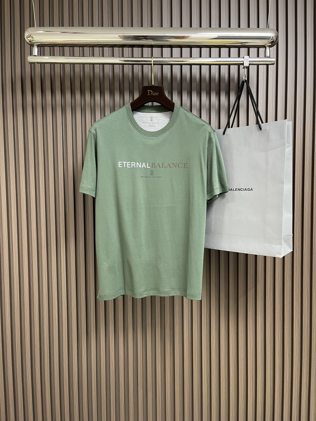 NO:161068,BC 2025FW spring and summer new round neck printed short-sleeved T-shirt refreshing, comfortable and breathable, essential for summer, details determine quality, delicate patterns, achieve each target seam, refreshing and clean elements. Size M-3XL,, T-shirt,tees, t-shirt,alexander wang19860909BC 2025FW春夏新款圆领印花短袖T恤 清爽舒适透气 夏季必备 细节决定品质 纹路细腻 做到每针对缝 清爽的净版元素.尺码M-3XL,,T-shirt,tees，t-shirt,alexander wang,Men's clothing