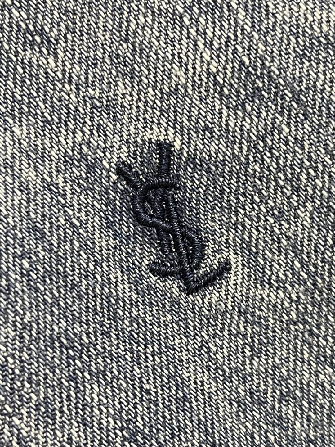 YSL Logo Embroidered Cowboy Coats for Stylish Cowboys: Customized and Elegant Designs - 图片 5