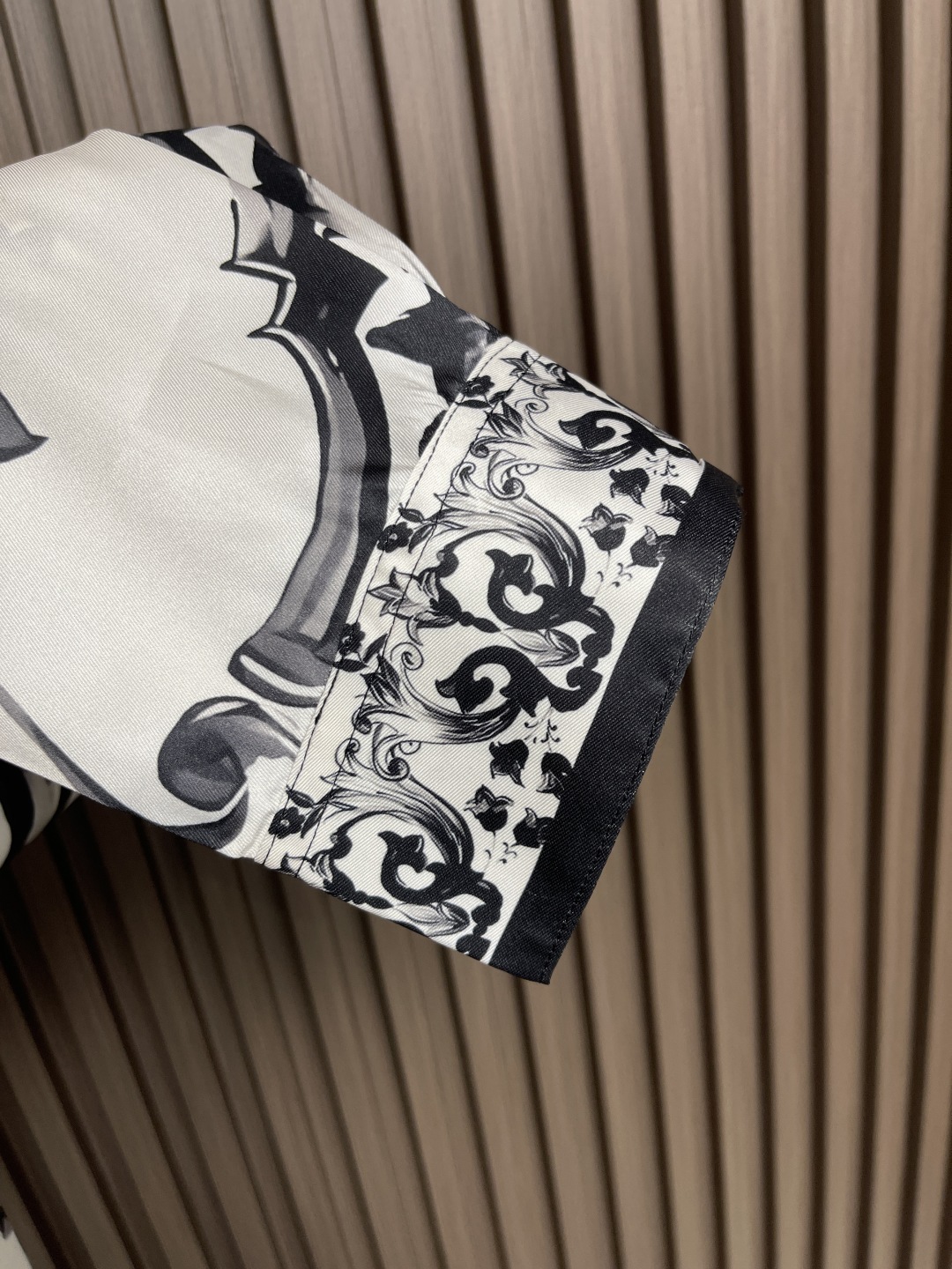High-Quality Long-Sleeved Shirt with Custom Fabric for Ultimate Comfort and Style - 图片 7