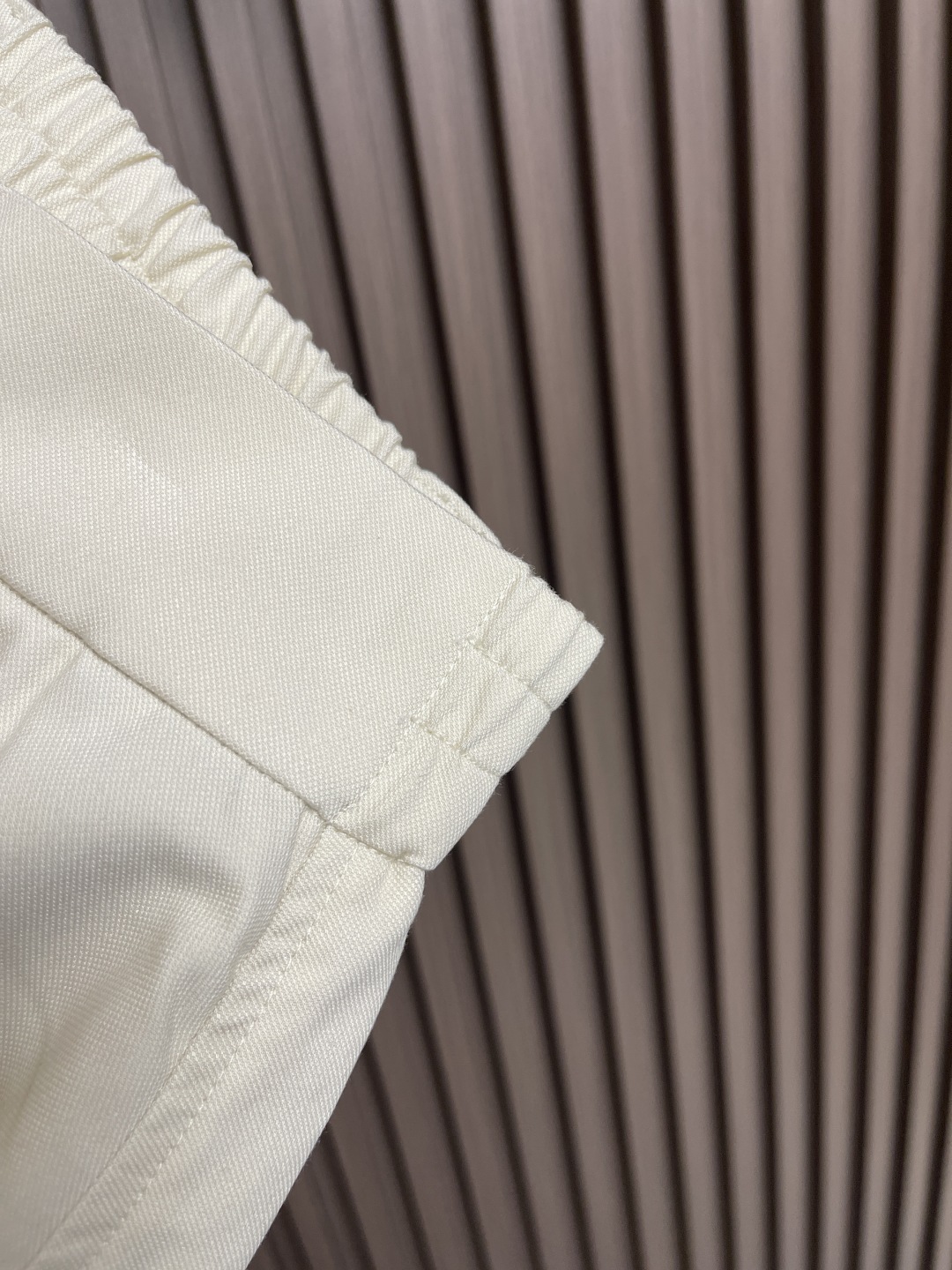 2025SS Custom Imported Cotton Jeans with Water Washing, Elegance Gas, and Stylish Snorkel Option - 图片 8