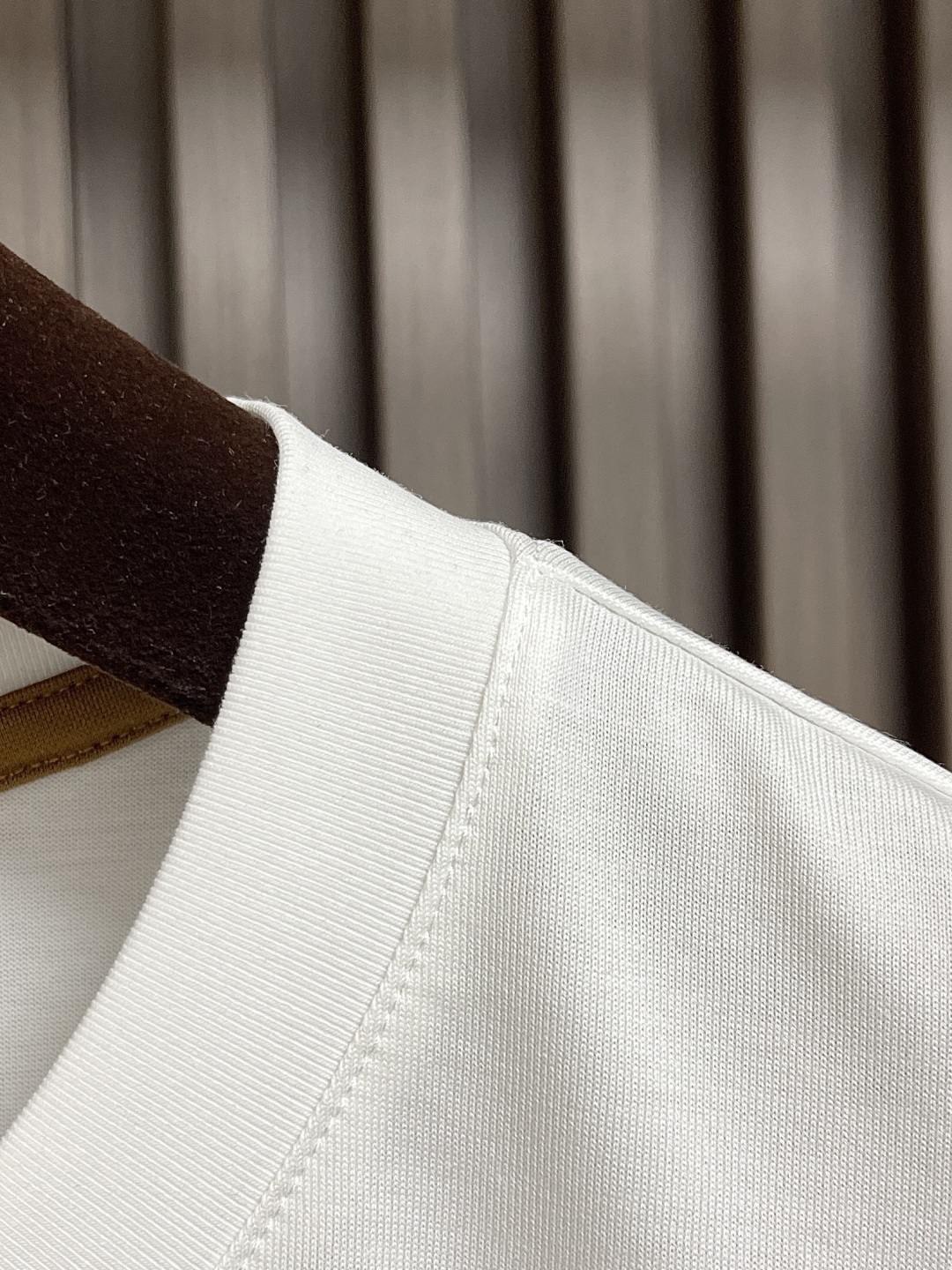 Briani 2025SS Men’s Round Short-Sleeve T-Shirt: Comfortable, Stylish, and Versatile - 图片 9