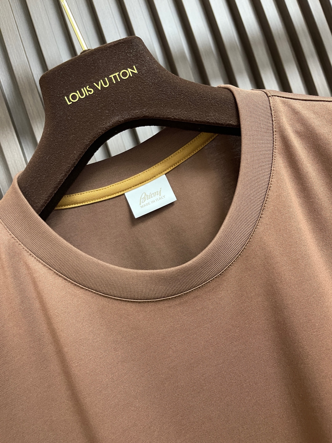 Men’s Short-Sleeve T-Shirt: Comfortable, Stylish, and Customizable Fashion Choice - 图片 6