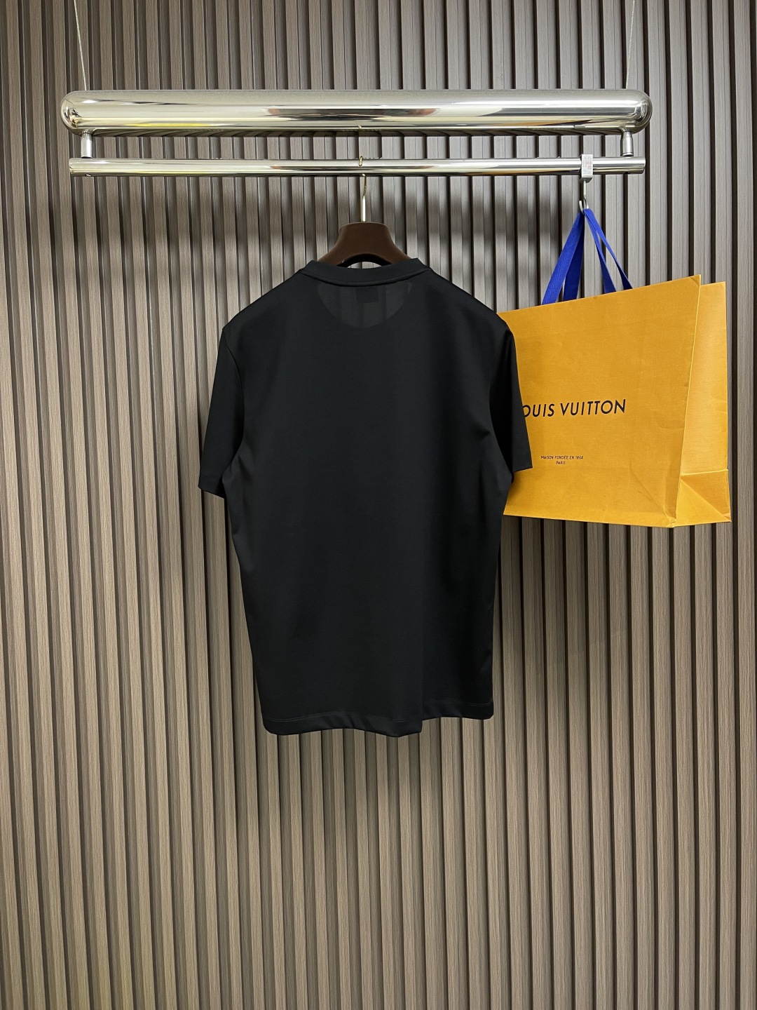Stylish Men’s Short-Sleeve T-Shirts: Comfortable, Aerobic, and Customizable. - 图片 2