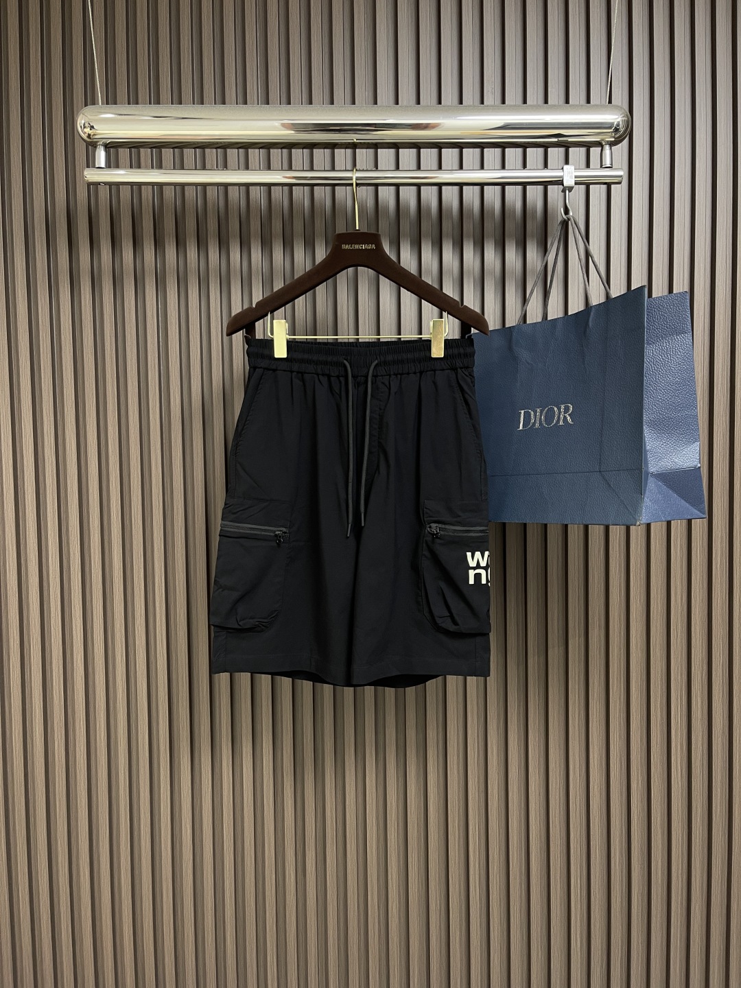 Alexanderwang King 2025s New Bags of Leisure Shorts – Top Quality Apparel Collection - 图片 1