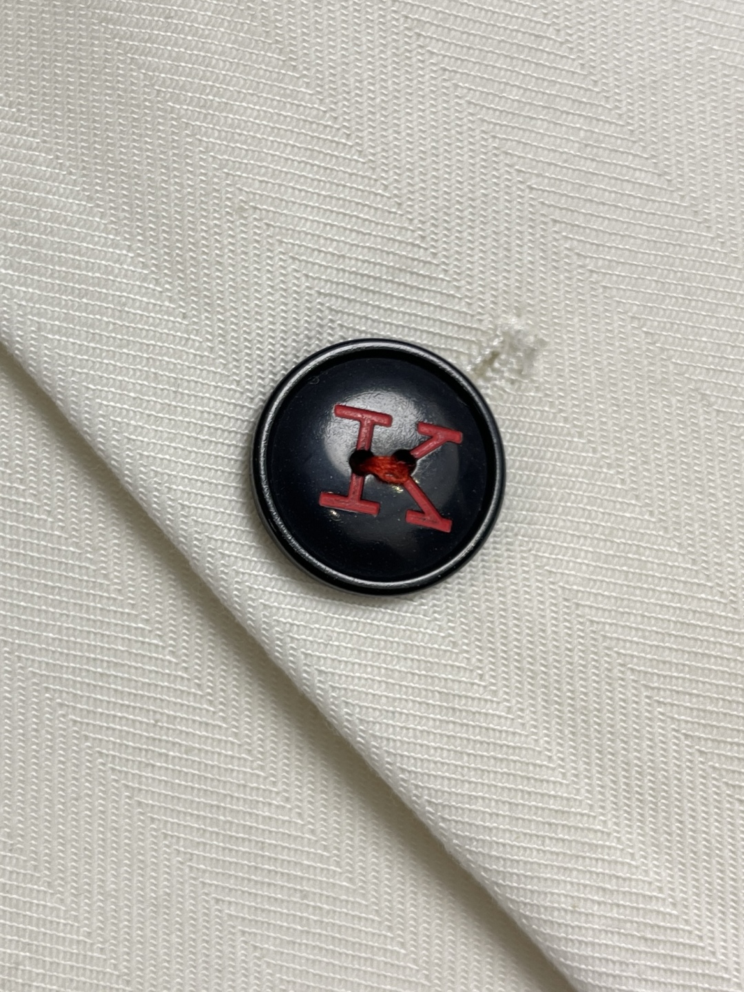 Kiton 2025SS Summer Suit: Crafted with Slashed Fabric, Contoured Chests, and Excellent Heat. - 图片 8