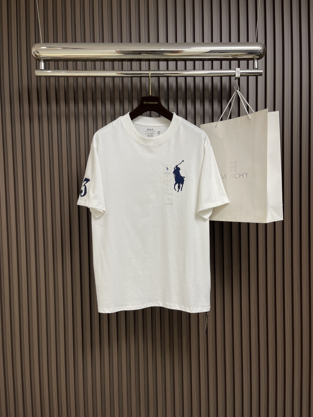 NO:428099,Ralph Lauren Basic Malaysian embroidery short-sleeved T-shirt, customer-supplied fabric pure cotton, imported chest embroidery logo, customized thread collar, Malaysian embroidery, business and casual daily control!  Different from the currency version, a complete set of original three-standard auxiliary materials!  Size S-XL, loro piana, T-shirt,tees, t-shirt,alexander wang19860909Ralph Lauren拉夫 基础大马刺绣短袖T恤,客供面料纯棉,胸口进口刺绣logo,定制螺纹领,大马刺绣,商务休闲日常全部驾驭！区别通货版本,全套原版三标辅料！尺码S-XL,,loro piana,T-shirt,tees，t-shirt,alexander wang,Men's clothing