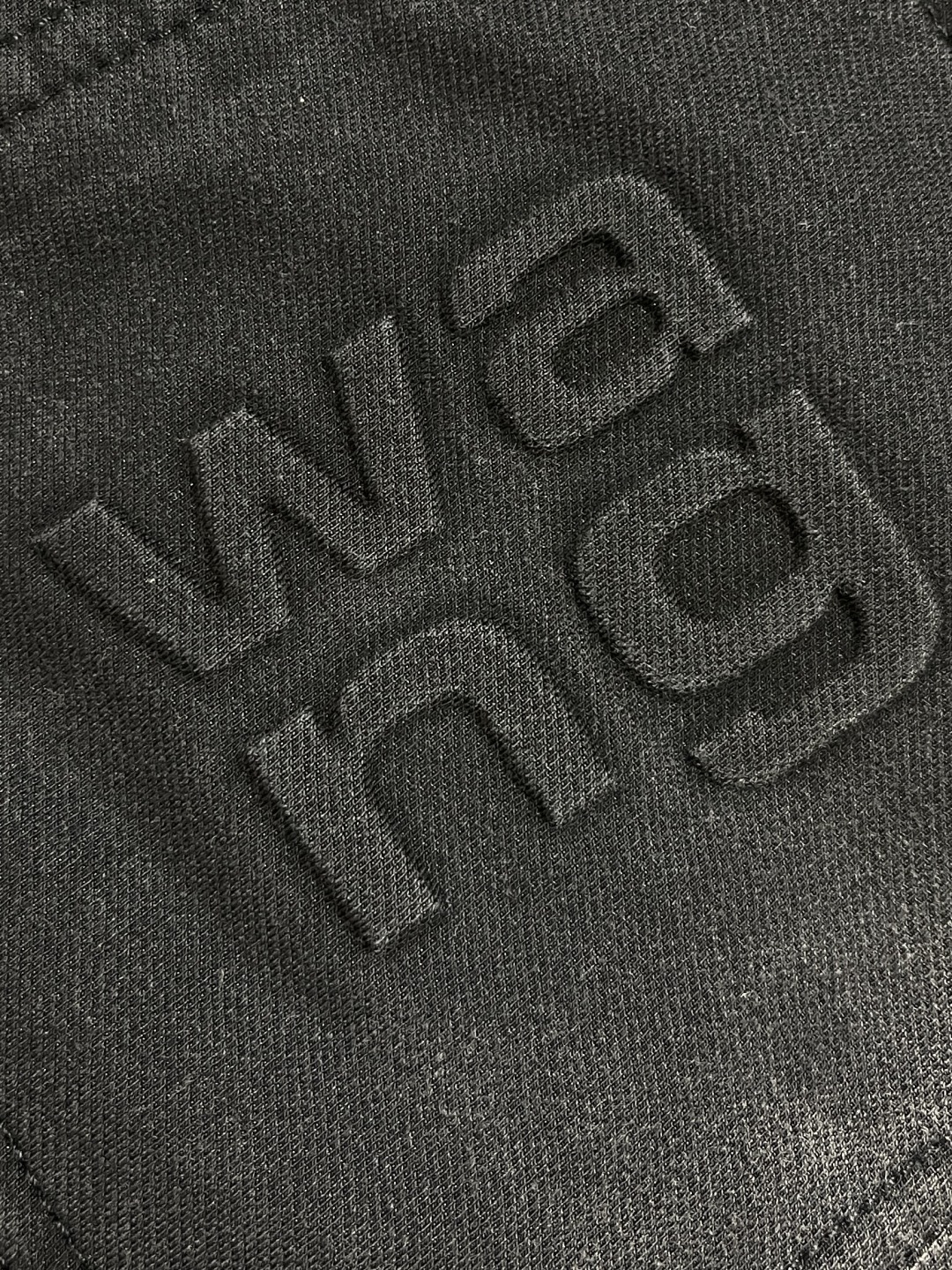 “Alexanderwang King 2025s Summer Edition Water Wash Shorts: Top-Level Comfort and Design” - 图片 8