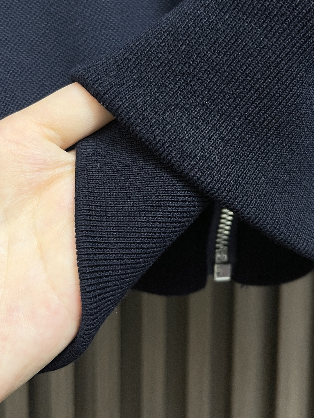 Miumiu Complex Porcelain Zipper Coat: Stylish, High-Density Embroidery, Comfy Fabric, Versatile, European Design. - 图片 8