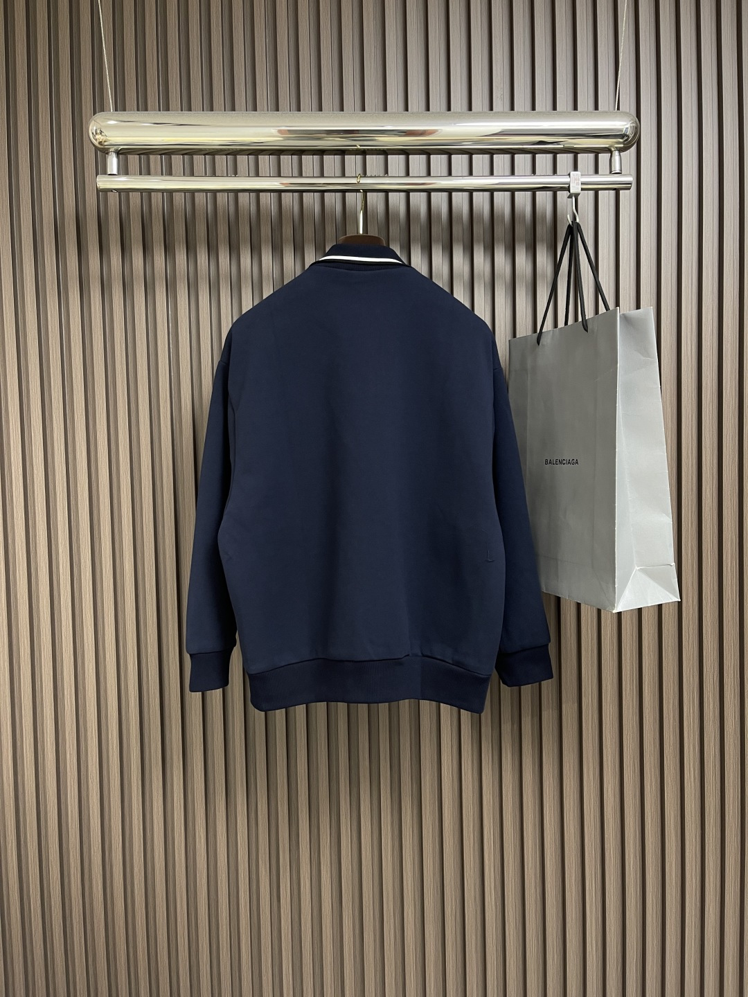 Miumiu Complex Porcelain Zipper Coat: Stylish, High-Density Embroidery, Comfy Fabric, Versatile, European Design. - 图片 2